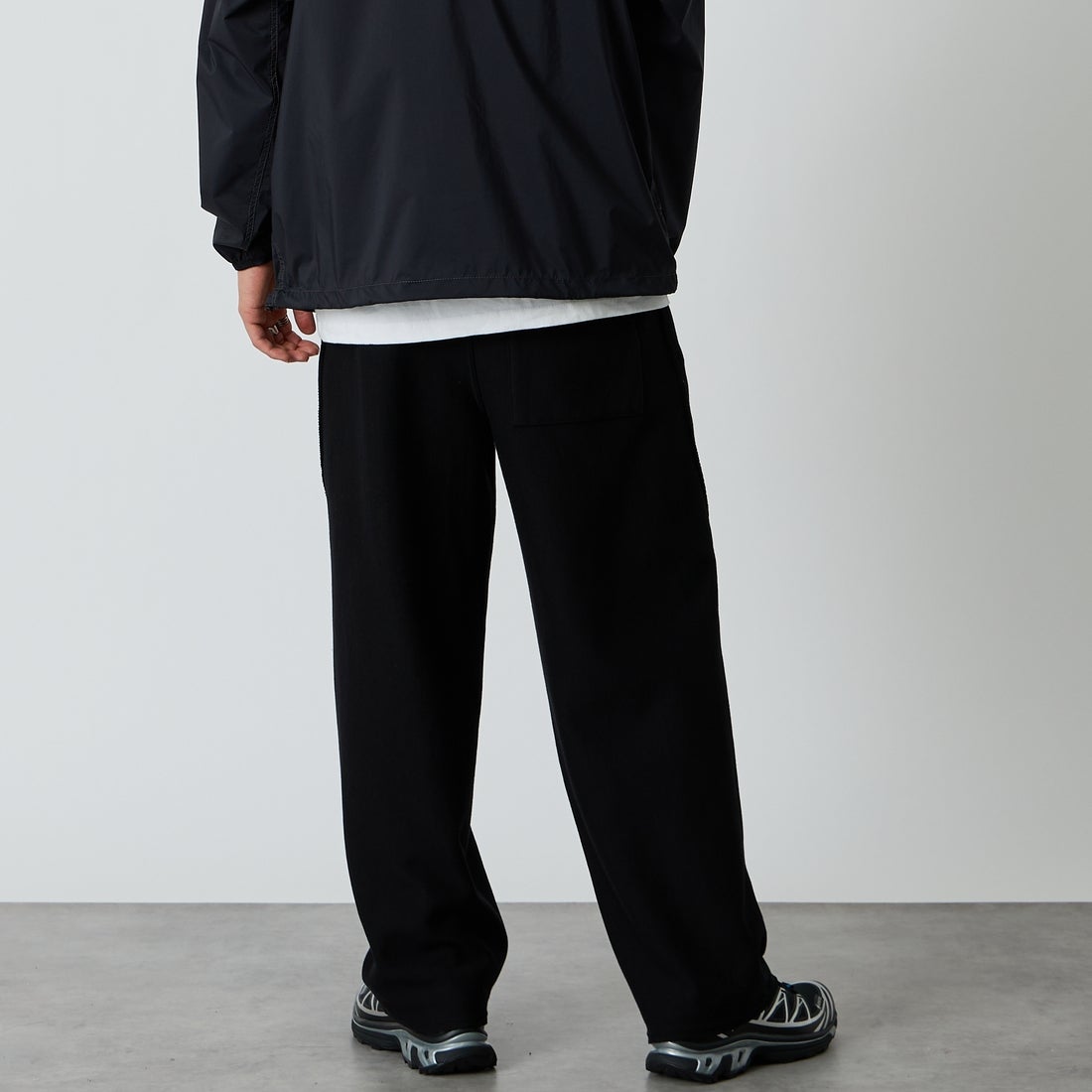 PERS PROJECTS [パースプロジェクト] 別注 アキームツイストトラウザーズ [26FW-23094-JF]BLACK &&モデル身長：177cm 着用サイズ：1&&