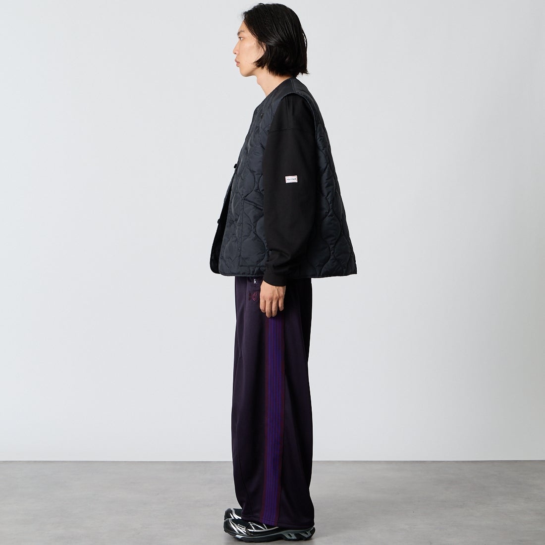 Needles [ニードルズ] ヒザデルトラックパンツ [TY355] B PURPLE &&モデル身長：175cm 着用サイズ：XS&&
