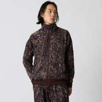 BROWN&&モデル身長：175cm 着用サイズ：M&&