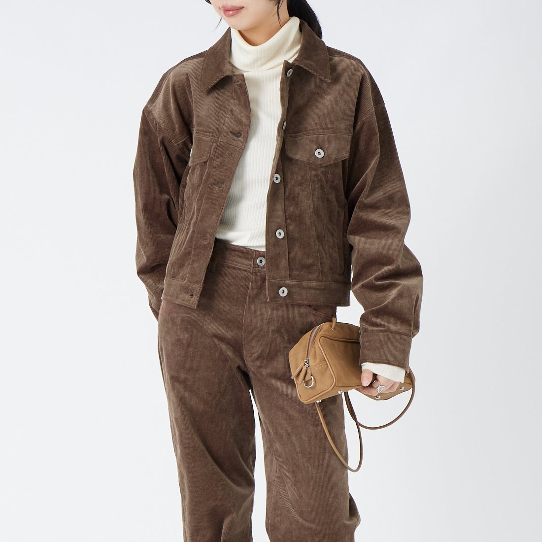 Noir Fabrik [ヌワールファブリック] コーデュロイトラッカージャケット [IN4-JK-6] BROWN &&モデル身長：162cm 着用サイズ：F&&