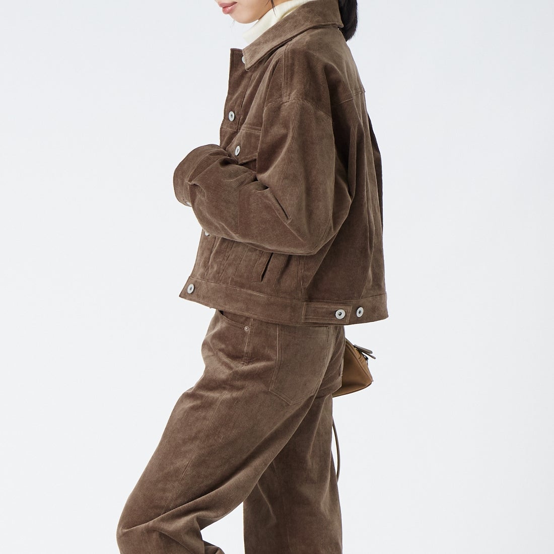 Noir Fabrik [ヌワールファブリック] コーデュロイトラッカージャケット [IN4-JK-6] BROWN &&モデル身長：162cm 着用サイズ：F&&