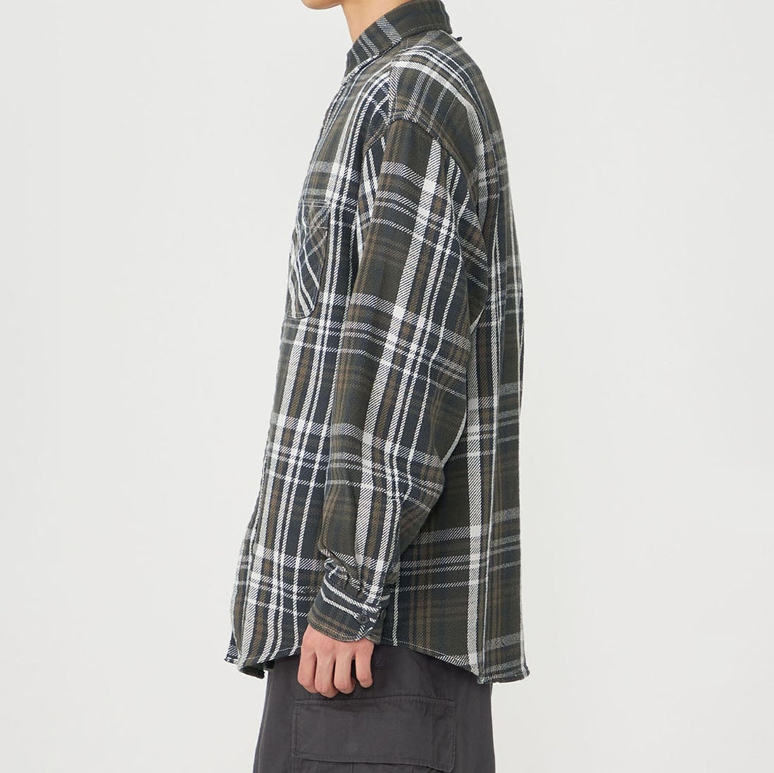 THE NORTH FACE PURPLE LABEL [ザ ノースフェイス パープルレーベル] フランネルプレイドフィールドシャツ [N26FG048] AH ASPHALT &&モデル身長：177cm 着用サイズ：M&&
