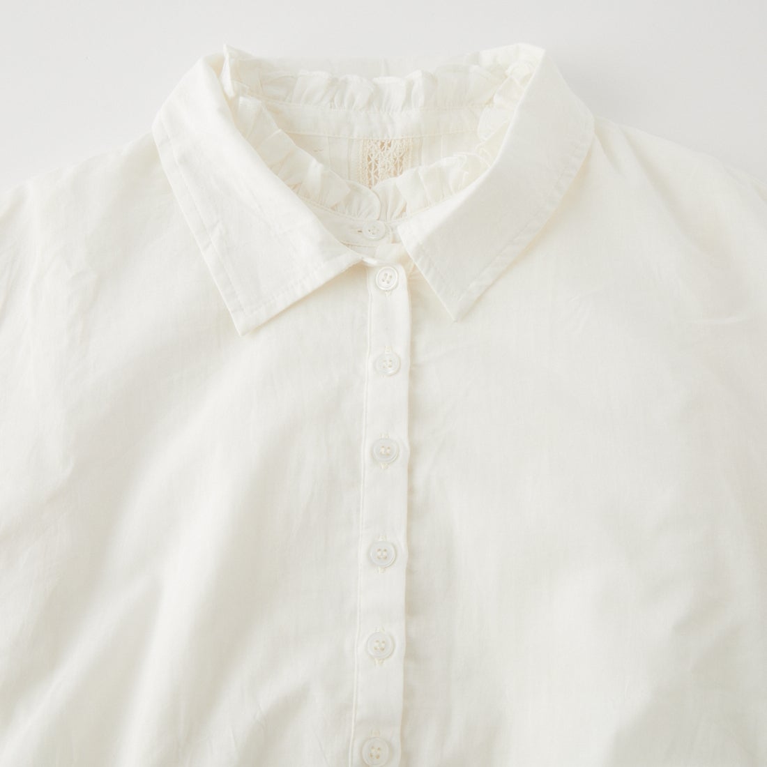 crinkle crinkle crinkle [クリンクル クリンクル クリンクル] スローオフブラウス [CC-5016] WHITE