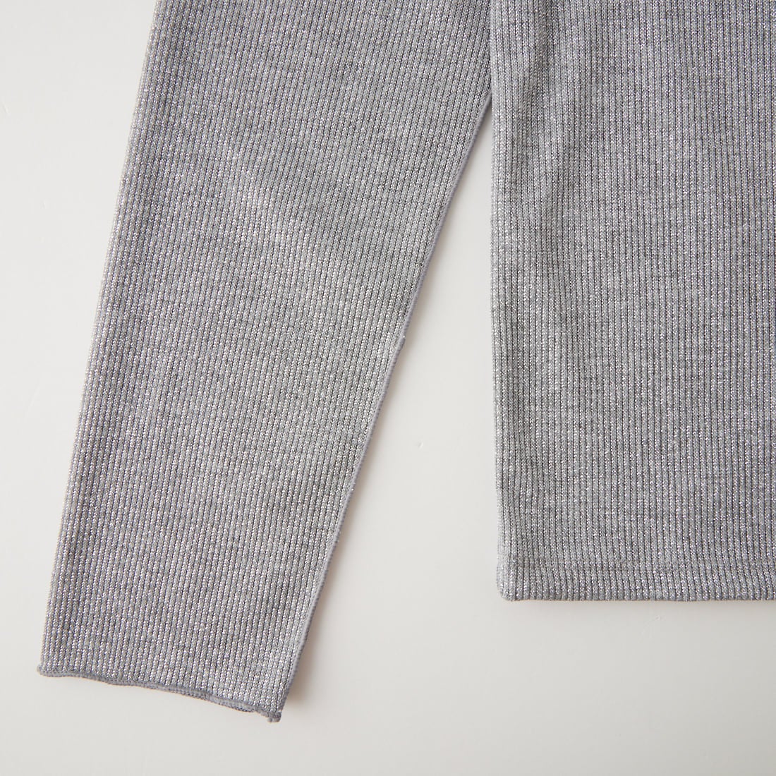 Maison de L'allure [メゾン ドゥ ラリュール] ハイネックラメニットソー [M26332013] 07 GRAY