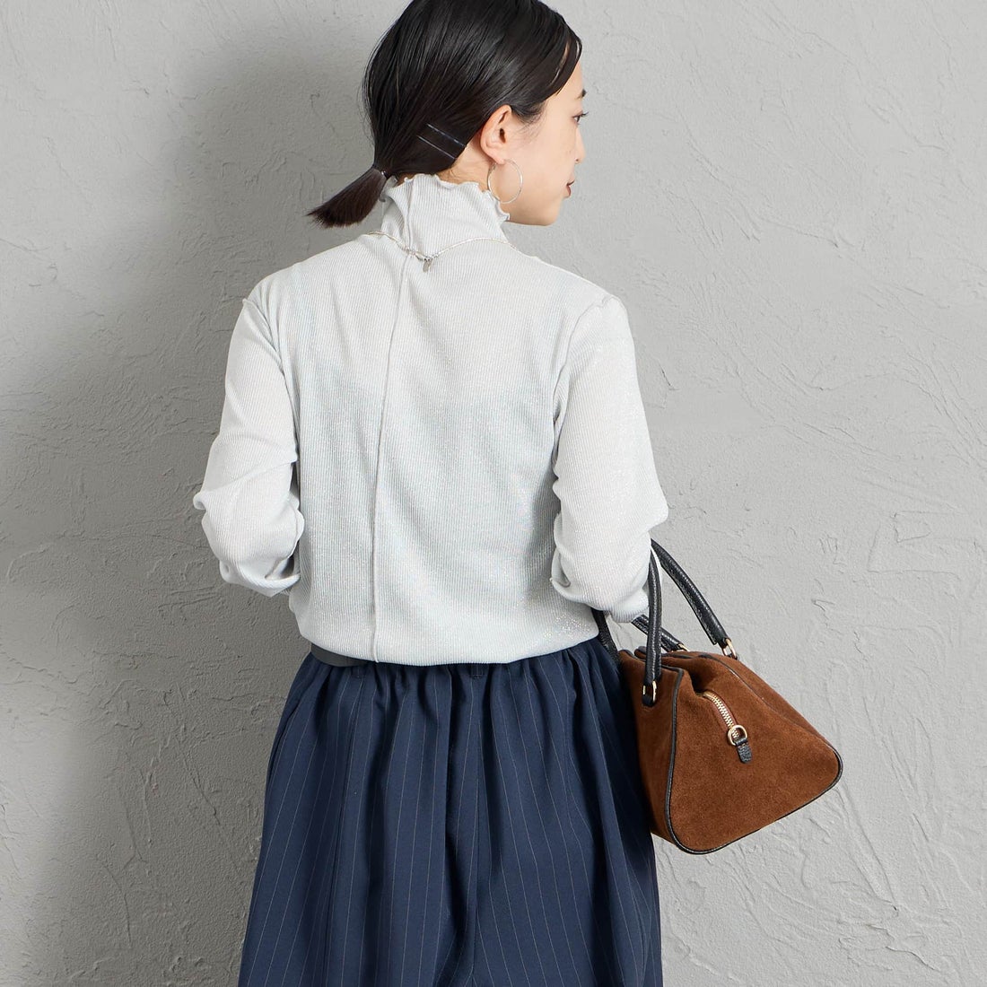Maison de L'allure [メゾン ドゥ ラリュール] ハイネックラメニットソー [M26332013] 02 OFF &&モデル身長：150cm 着用サイズ：F&&