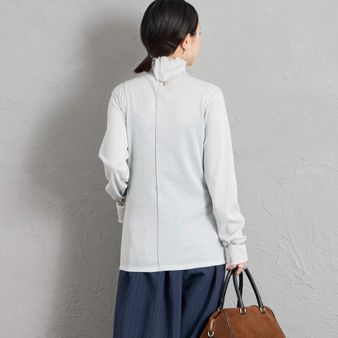 Maison de L'allure [メゾン ドゥ ラリュール] ハイネックラメニットソー [M26332013] 02 OFF &&モデル身長：150cm 着用サイズ：F&&