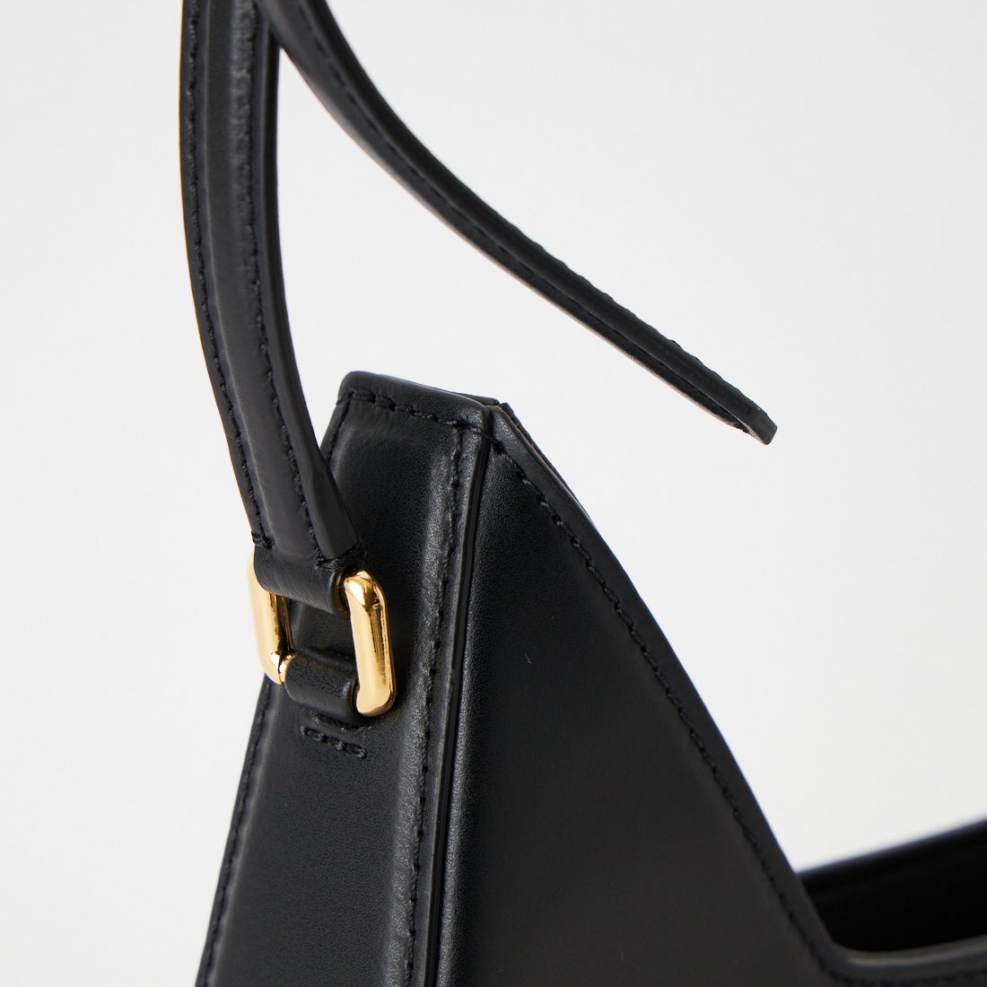 MAISON KITSUNE [メゾン キツネ] INARE レザーバッグ [MRUBL02LR0001] P199 BLACK