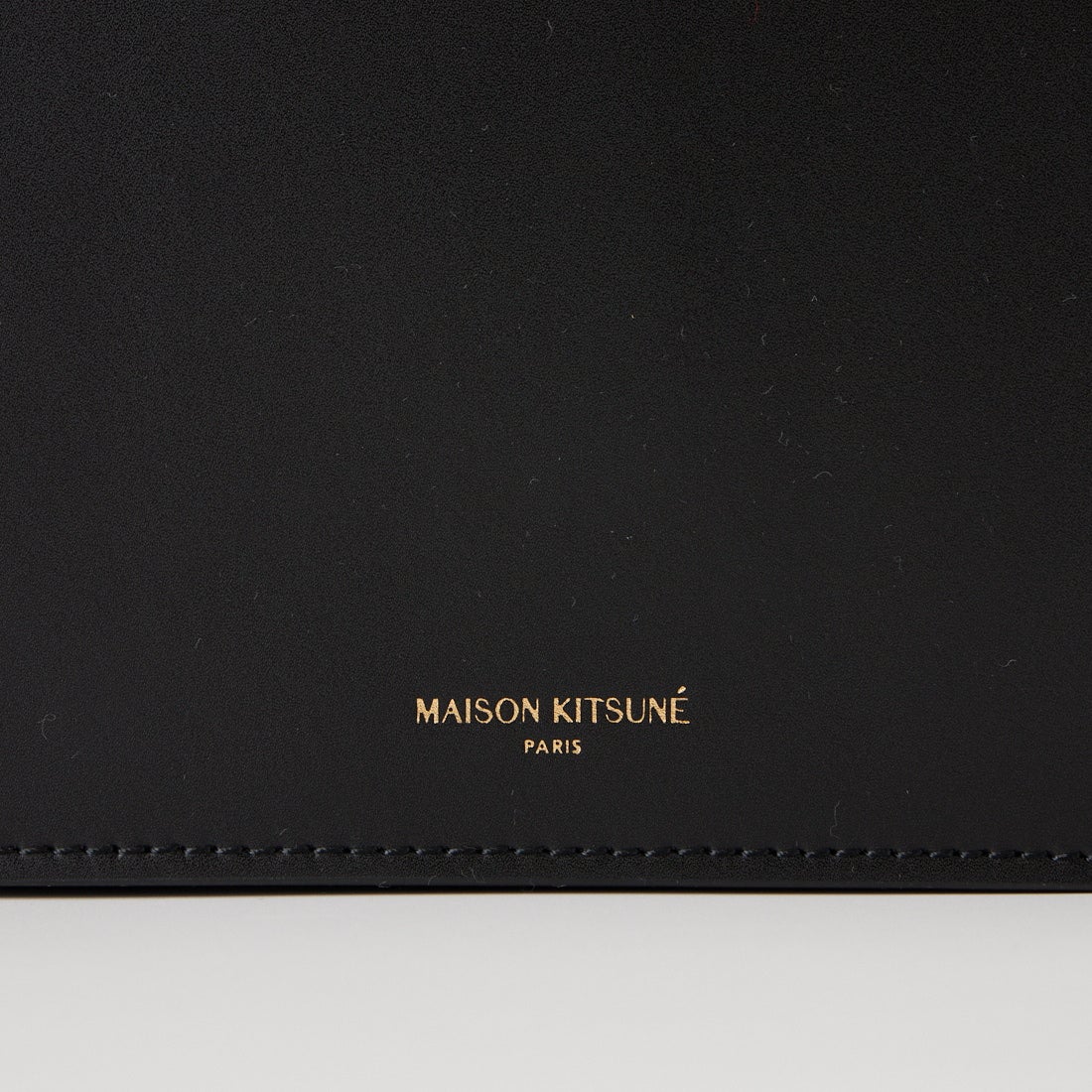 MAISON KITSUNE [メゾン キツネ] EDIE レザーバッグ [QU05170LR0001] P199 BLACK