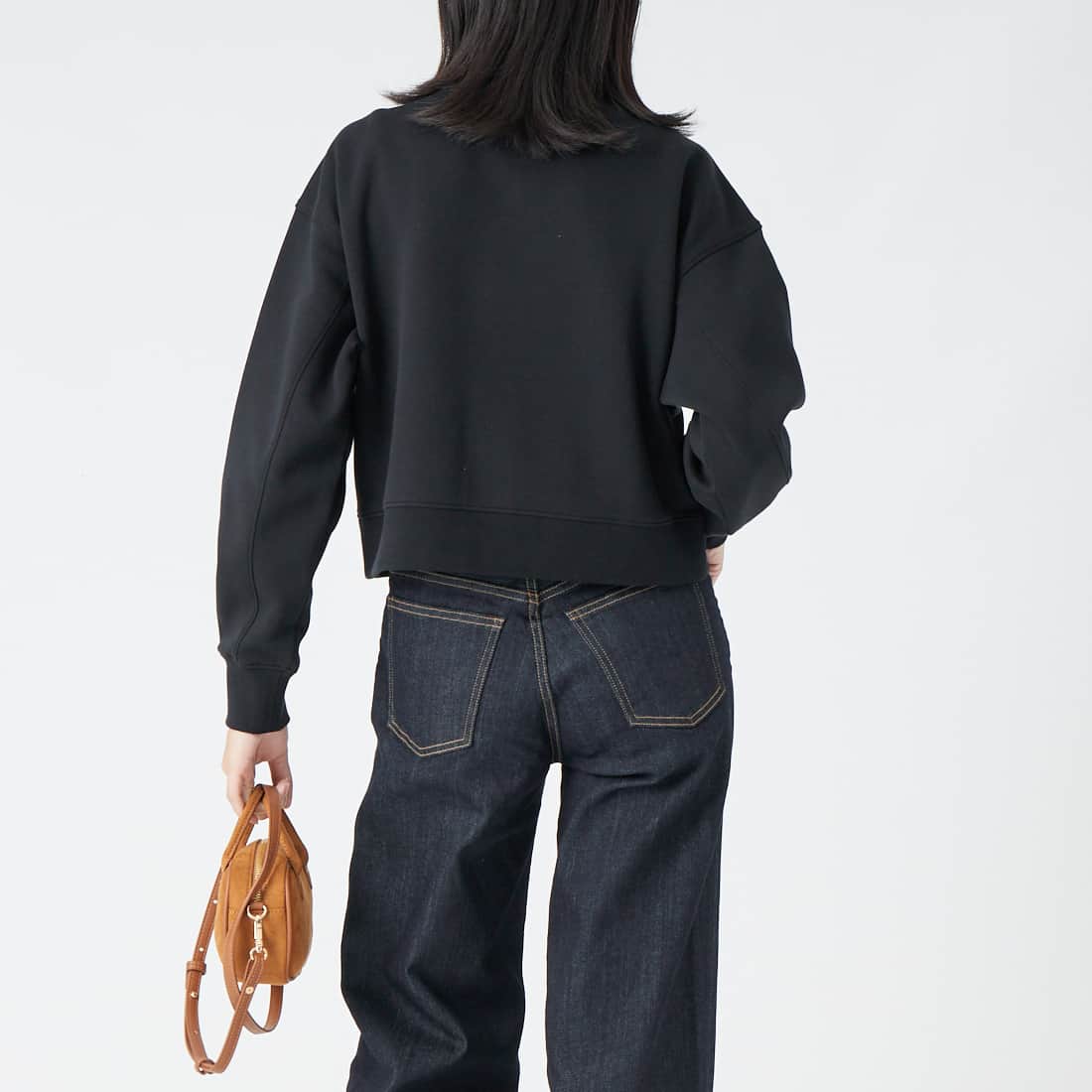 LACOSTE [ラコステ] ショート丈ダブルフェイスカーディガン [SF016] 031 BLACK &&モデル身長：162cm 着用サイズ：36&&