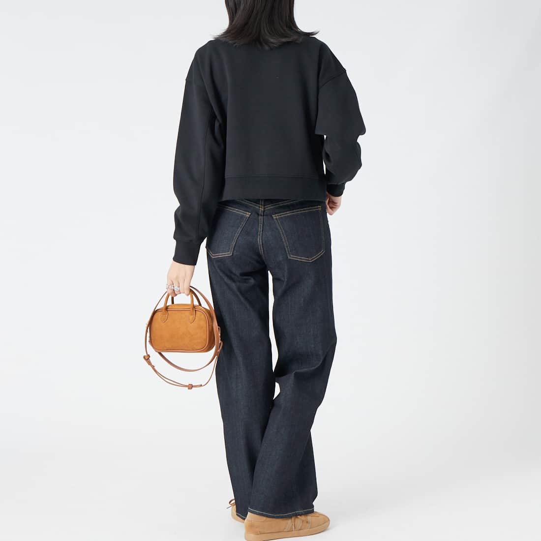 LACOSTE [ラコステ] ショート丈ダブルフェイスカーディガン [SF016] 031 BLACK &&モデル身長：162cm 着用サイズ：36&&