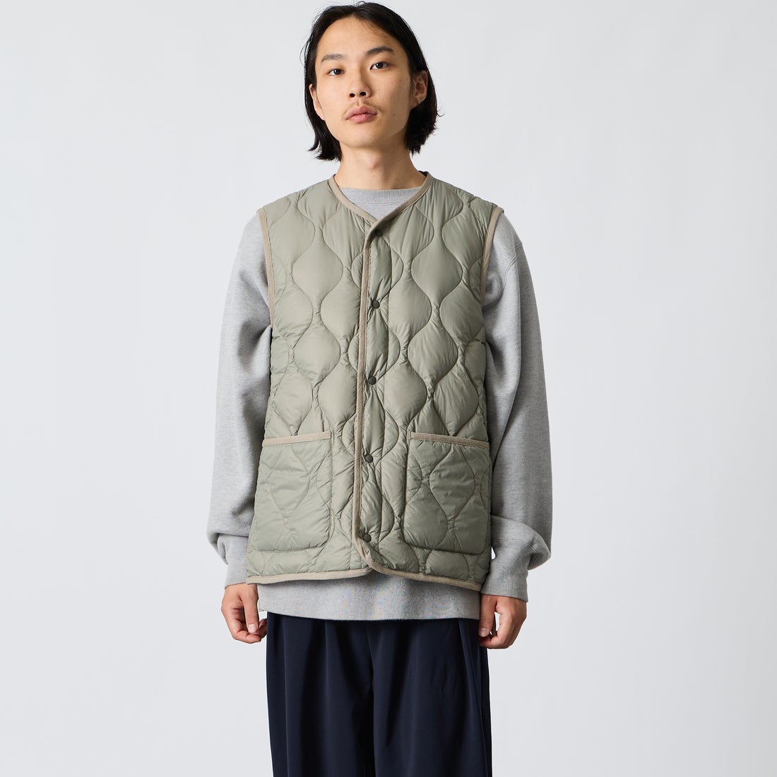 GRAY&&モデル身長：175cm 着用サイズ：L&&