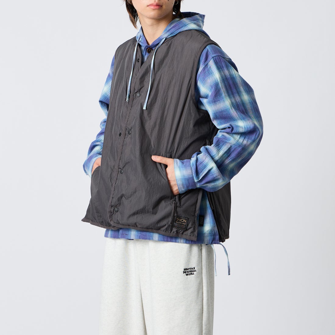 D.CHARCOAL&&モデル身長：177cm 着用サイズ：L&&