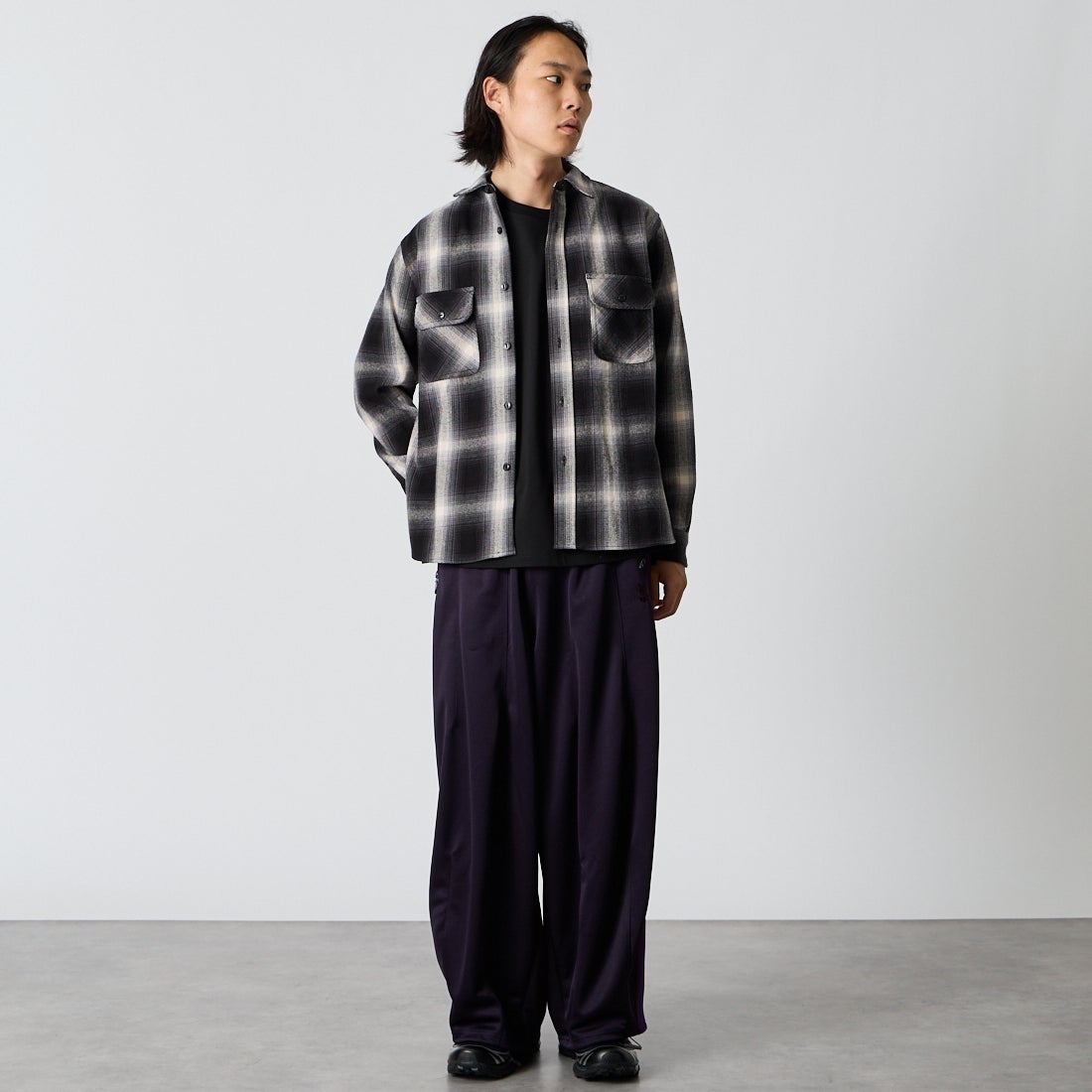 BIG MIKE [ビッグマイク] ヘビーフランネルシャツ [102635106] BLK/CHR/OF &&モデル身長：175cm 着用サイズ：M&&
