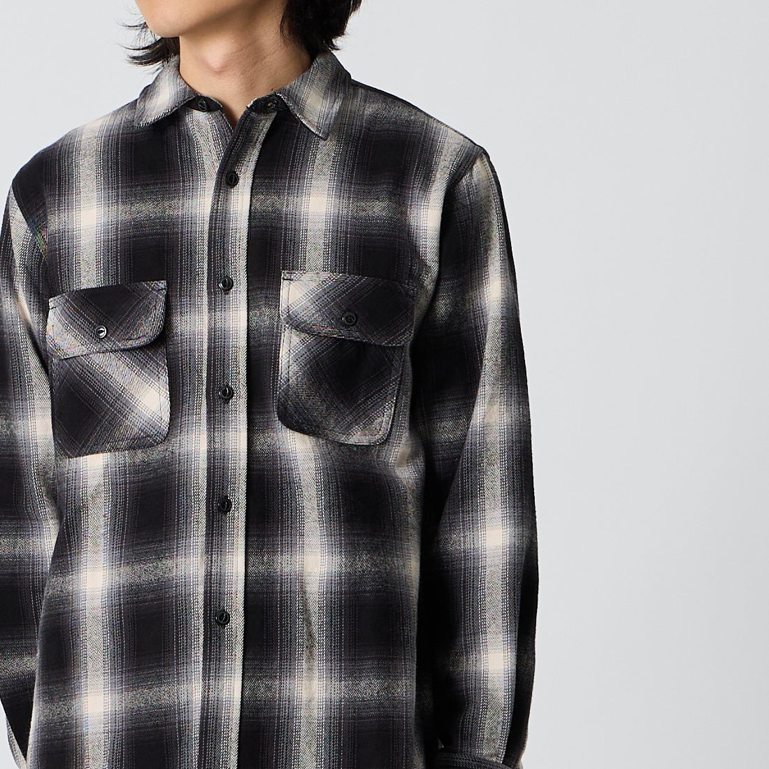 BIG MIKE [ビッグマイク] ヘビーフランネルシャツ [102635106] BLK/CHR/OF &&モデル身長：175cm 着用サイズ：M&&