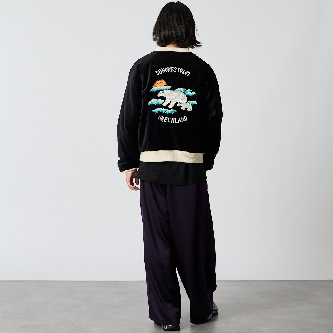 THRIFTY LOOK [スリフティールック] サンドストームスーベニアジャケット [TL26F001] BLACK VELO &&モデル身長：175cm 着用サイズ：M&&