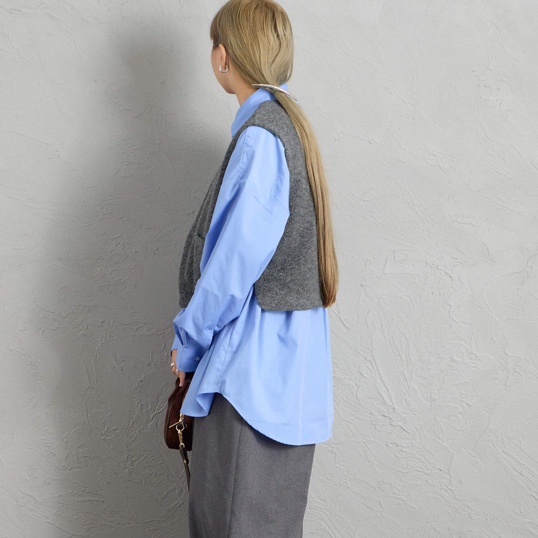 mizuiro ind [ミズイロインド] ボアベスト [3-210063] 91 GRAY &&モデル身長：156cm 着用サイズ：F&&