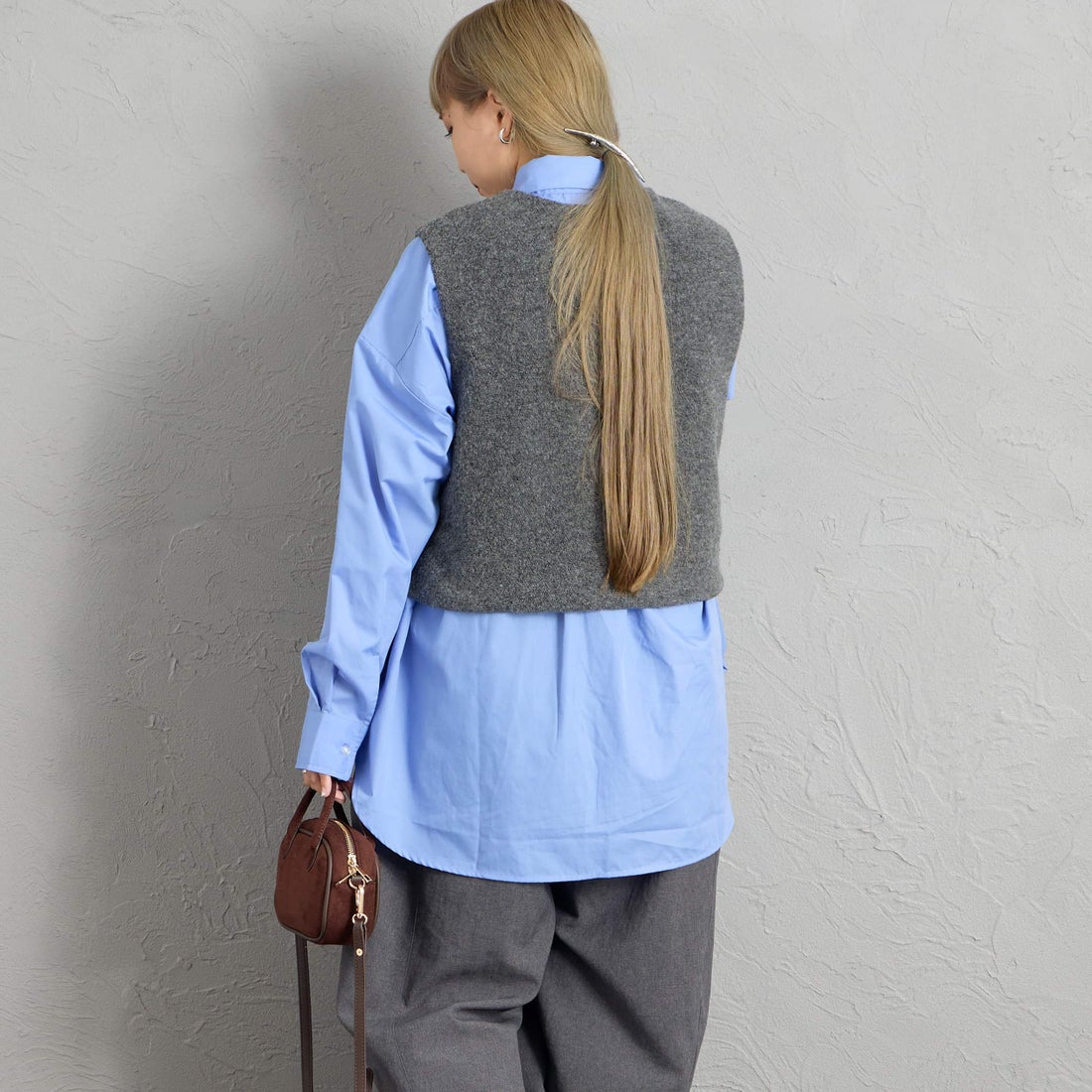 mizuiro ind [ミズイロインド] ボアベスト [3-210063] 91 GRAY &&モデル身長：156cm 着用サイズ：F&&