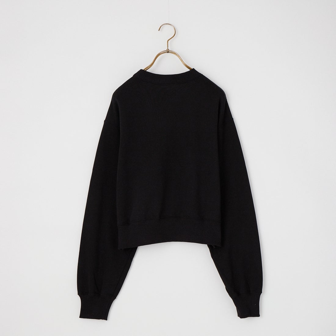 THOUSAND MILE [サウザンド マイル] 裏毛素材ショート丈クルーネックプルオーバー [TM262UK00262] 09 BLACK