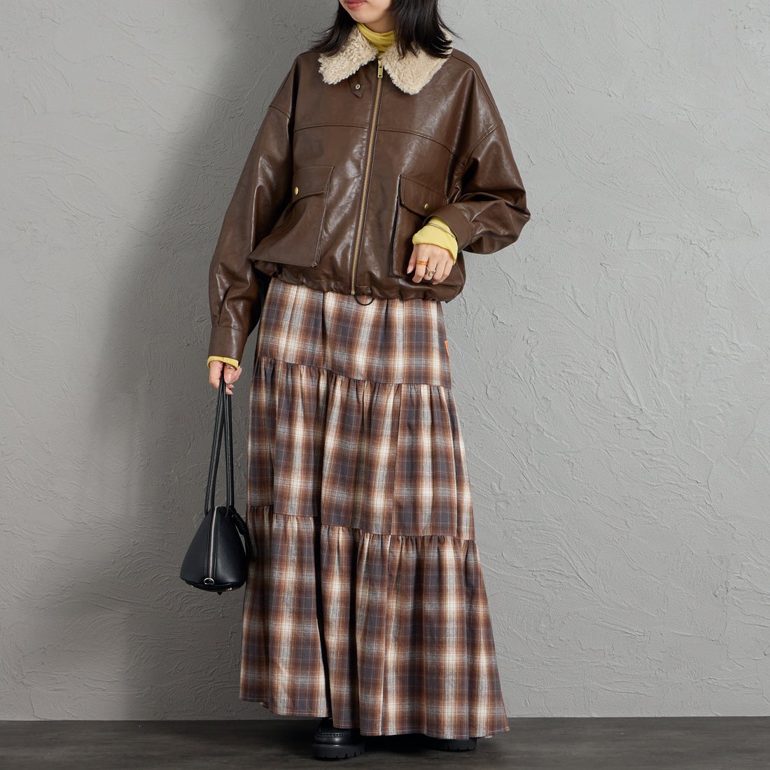 AULENTTI [オウレンティ] 別注 ボアカラー フェイクレザージャケット [G0104004-JF] BRNﾚｻﾞｰ &&モデル身長：162cm 着用サイズ：F&&