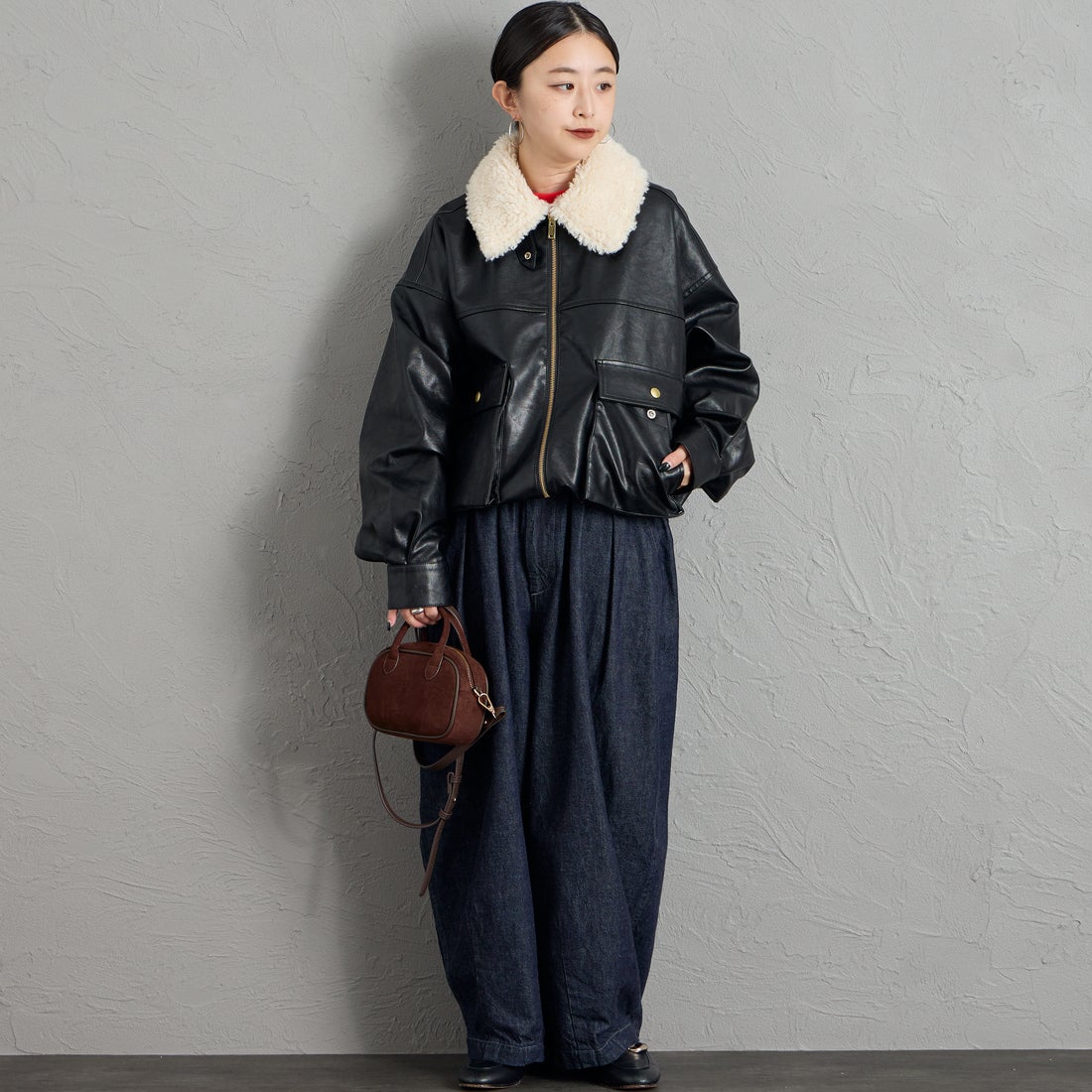 AULENTTI [オウレンティ] 別注 ボアカラー フェイクレザージャケット [G0104004-JF] BLKﾚｻﾞｰ &&モデル身長：150cm 着用サイズ：F&&