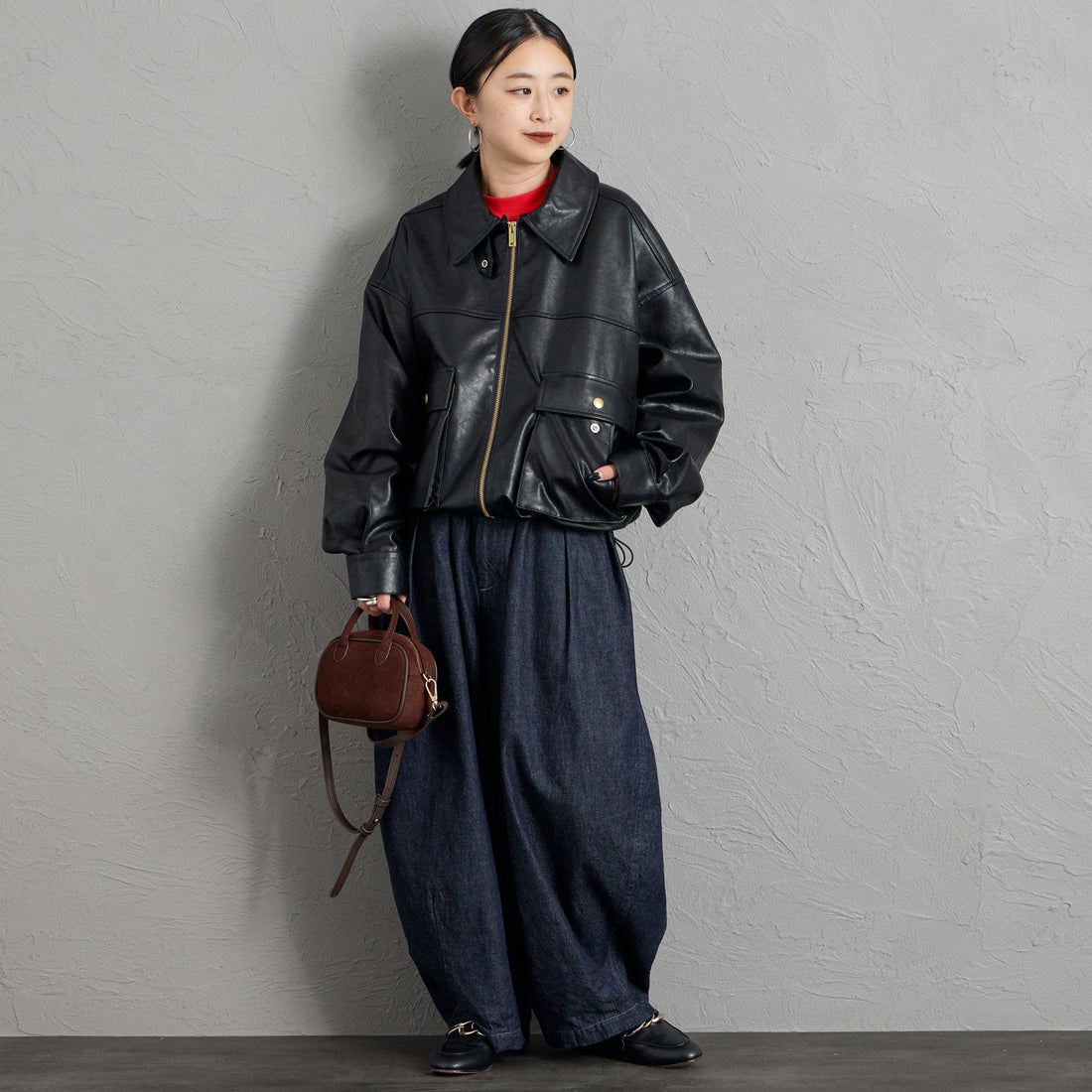 AULENTTI [オウレンティ] 別注 ボアカラー フェイクレザージャケット [G0104004-JF] BLKﾚｻﾞｰ &&モデル身長：150cm 着用サイズ：F&&