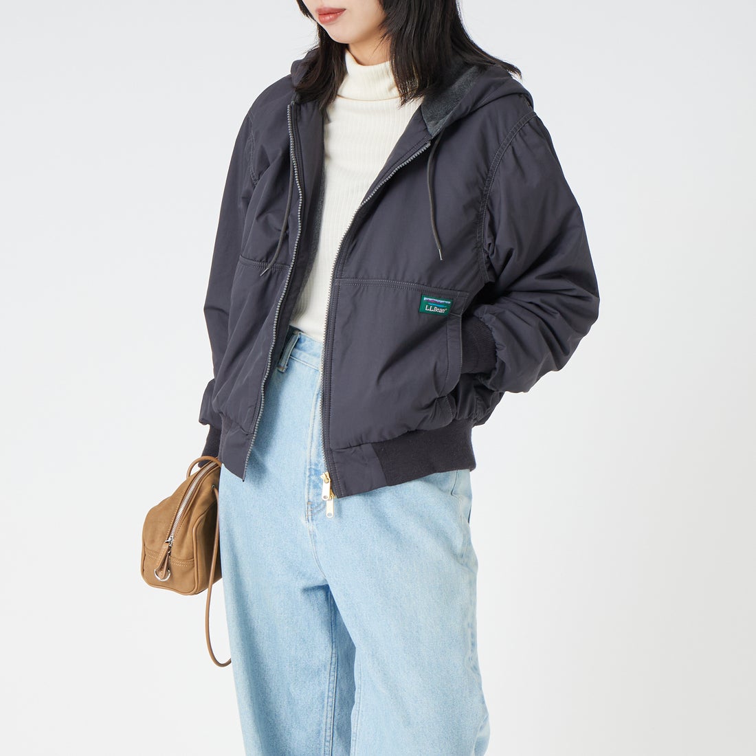 L.L.BEAN [エルエルビーン] ドレスデン フード ジャケット [6575-6138] 50 INK BLK &&モデル身長：162cm 着用サイズ：M&&