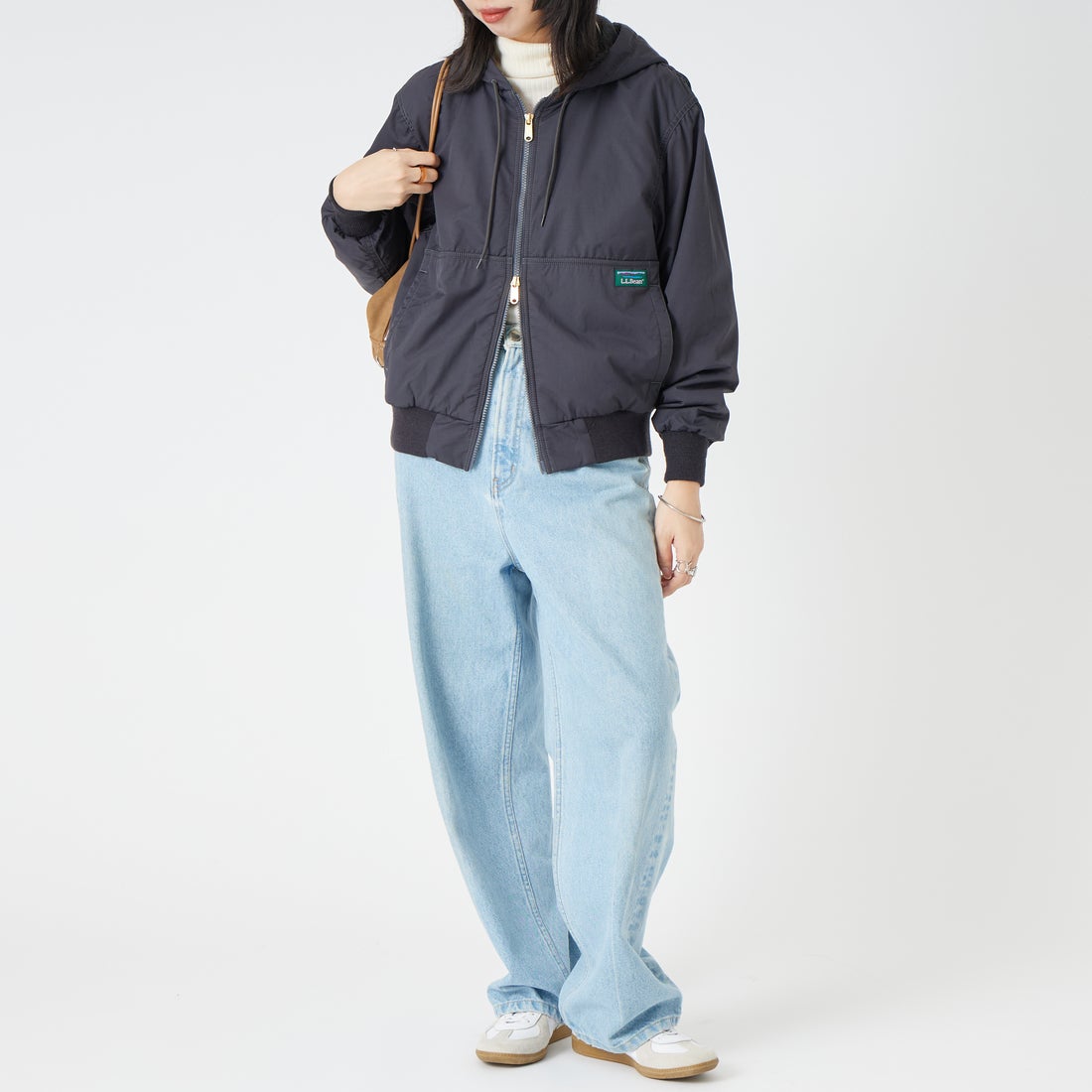 L.L.BEAN [エルエルビーン] ドレスデン フード ジャケット [6575-6138] 50 INK BLK &&モデル身長：162cm 着用サイズ：M&&