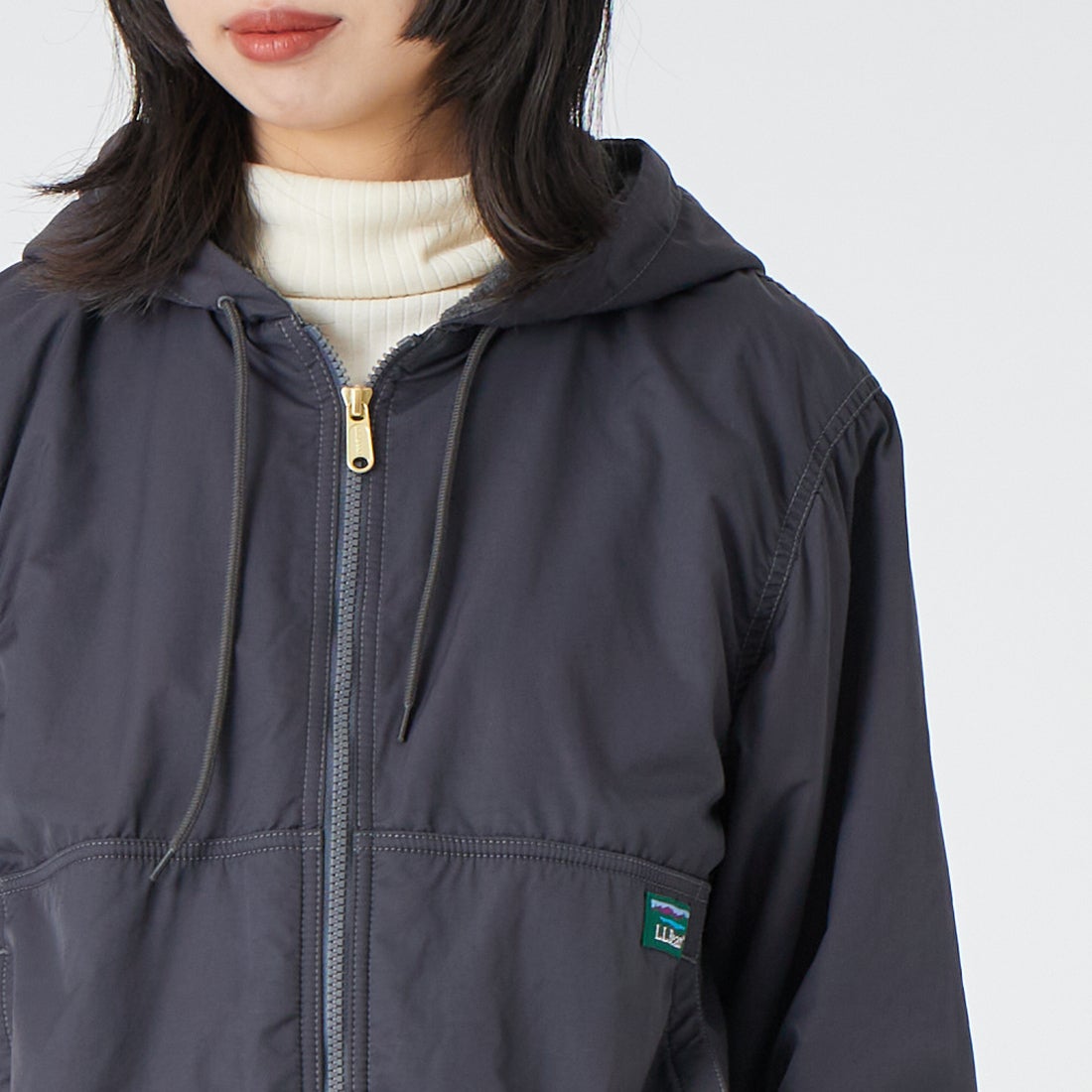 L.L.BEAN [エルエルビーン] ドレスデン フード ジャケット [6575-6138] 50 INK BLK &&モデル身長：162cm 着用サイズ：M&&