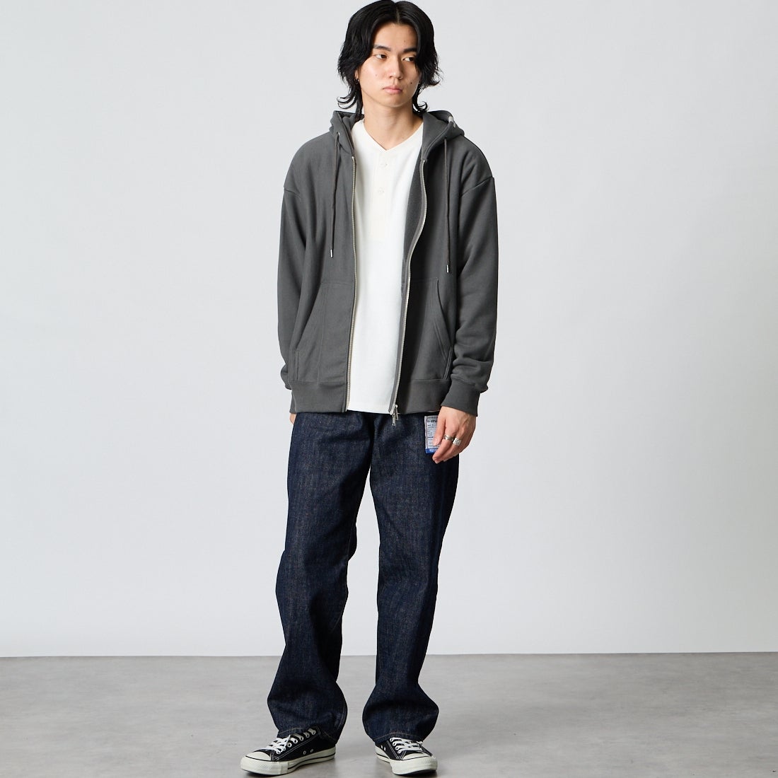Maison MIHARA YASUHIRO [メゾン ミハラヤスヒロ] フレンチテリージップアップフーディ [I17PK531] DK.GRAY &&モデル身長：177cm 着用サイズ：44&&
