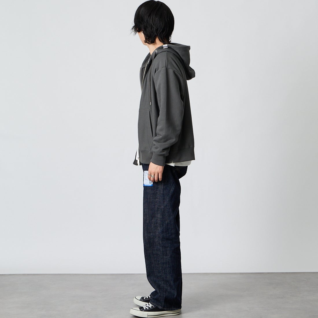 Maison MIHARA YASUHIRO [メゾン ミハラヤスヒロ] フレンチテリージップアップフーディ [I17PK531] DK.GRAY &&モデル身長：177cm 着用サイズ：44&&