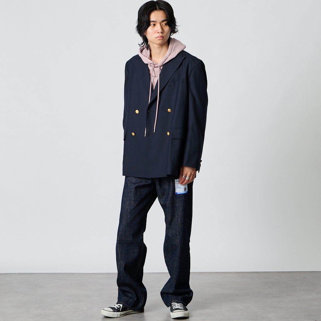 Maison MIHARA YASUHIRO [メゾン ミハラヤスヒロ] ワンウォッシュ セルビッジデニムストレートパンツ [I17PT025] INDIGO &&モデル身長：177cm 着用サイズ：44&&
