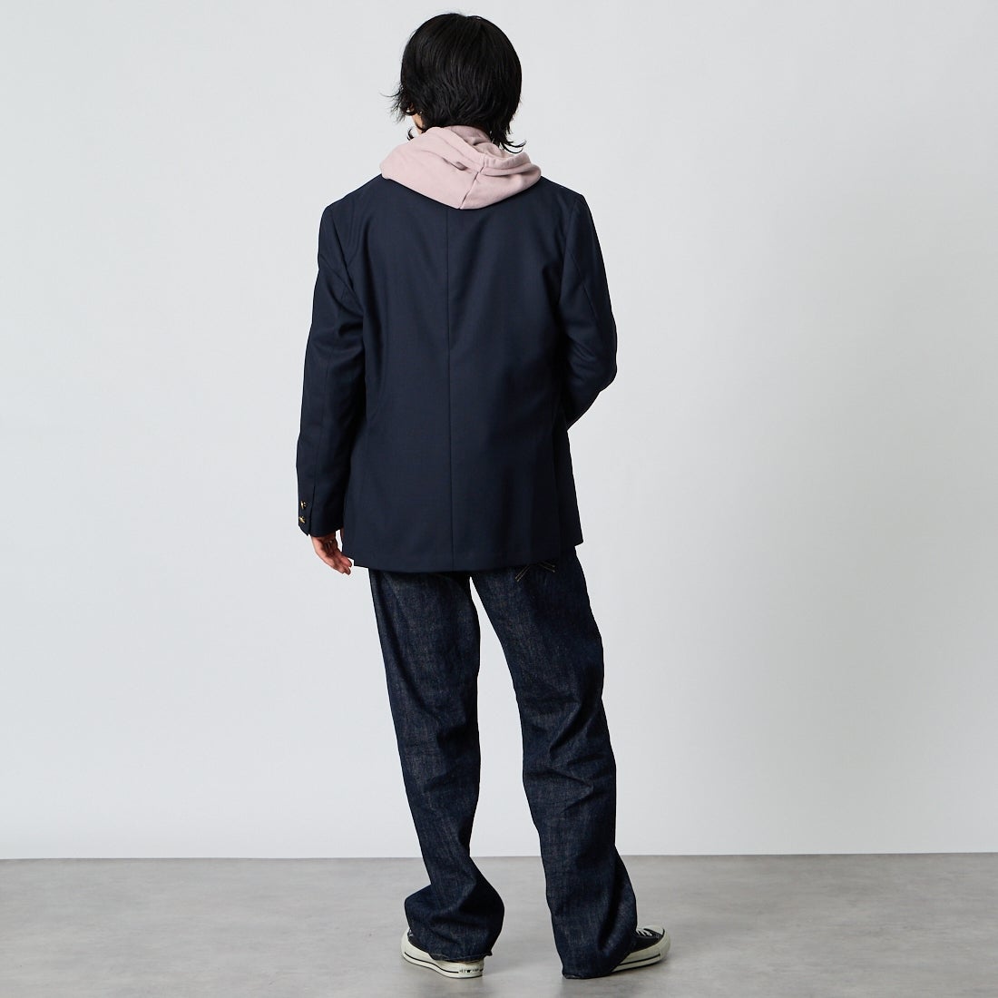 Maison MIHARA YASUHIRO [メゾン ミハラヤスヒロ] ワンウォッシュ セルビッジデニムストレートパンツ [I17PT025] INDIGO &&モデル身長：177cm 着用サイズ：44&&