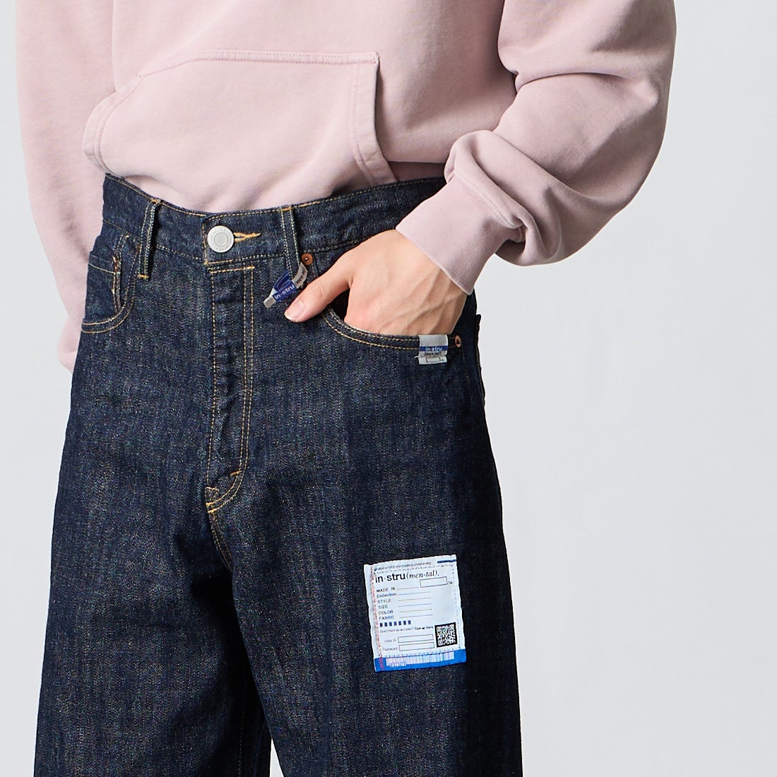 Maison MIHARA YASUHIRO [メゾン ミハラヤスヒロ] ワンウォッシュ セルビッジデニムストレートパンツ [I17PT025] INDIGO &&モデル身長：177cm 着用サイズ：44&&