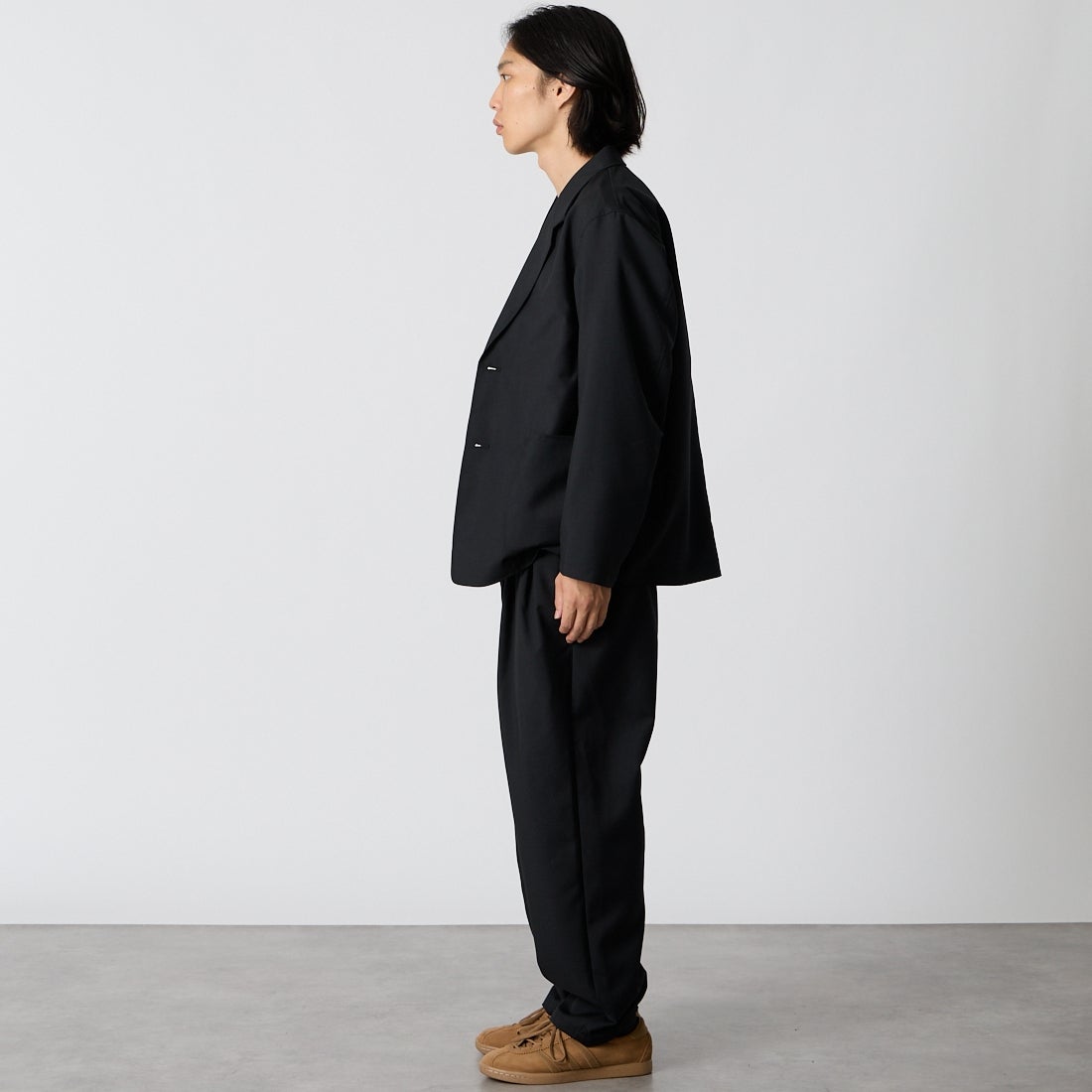 STILL BY HAND [スティルバイハンド] リラックス 2ボタンジャケット [JK01263] INK BLACK &&モデル身長：175cm 着用サイズ：46&&