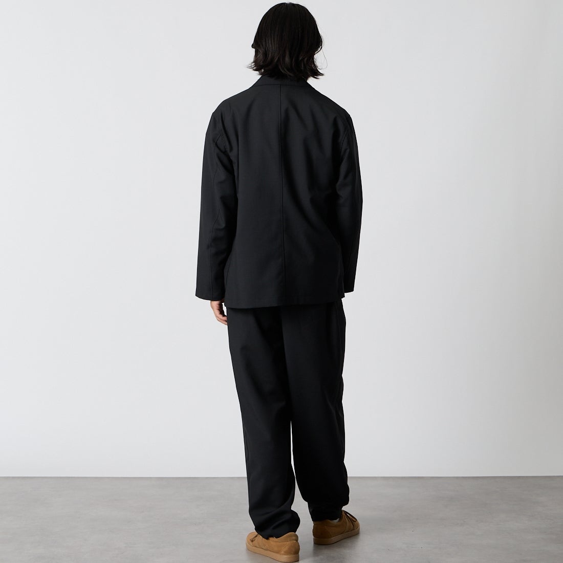 STILL BY HAND [スティルバイハンド] リラックス 2ボタンジャケット [JK01263] INK BLACK &&モデル身長：175cm 着用サイズ：46&&