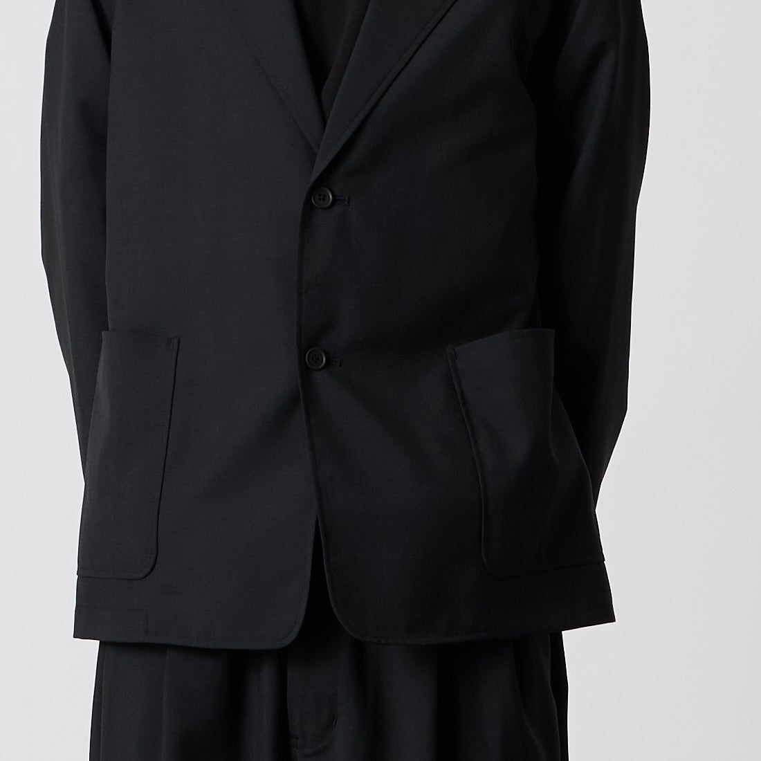 STILL BY HAND [スティルバイハンド] リラックス 2ボタンジャケット [JK01263] INK BLACK &&モデル身長：175cm 着用サイズ：46&&