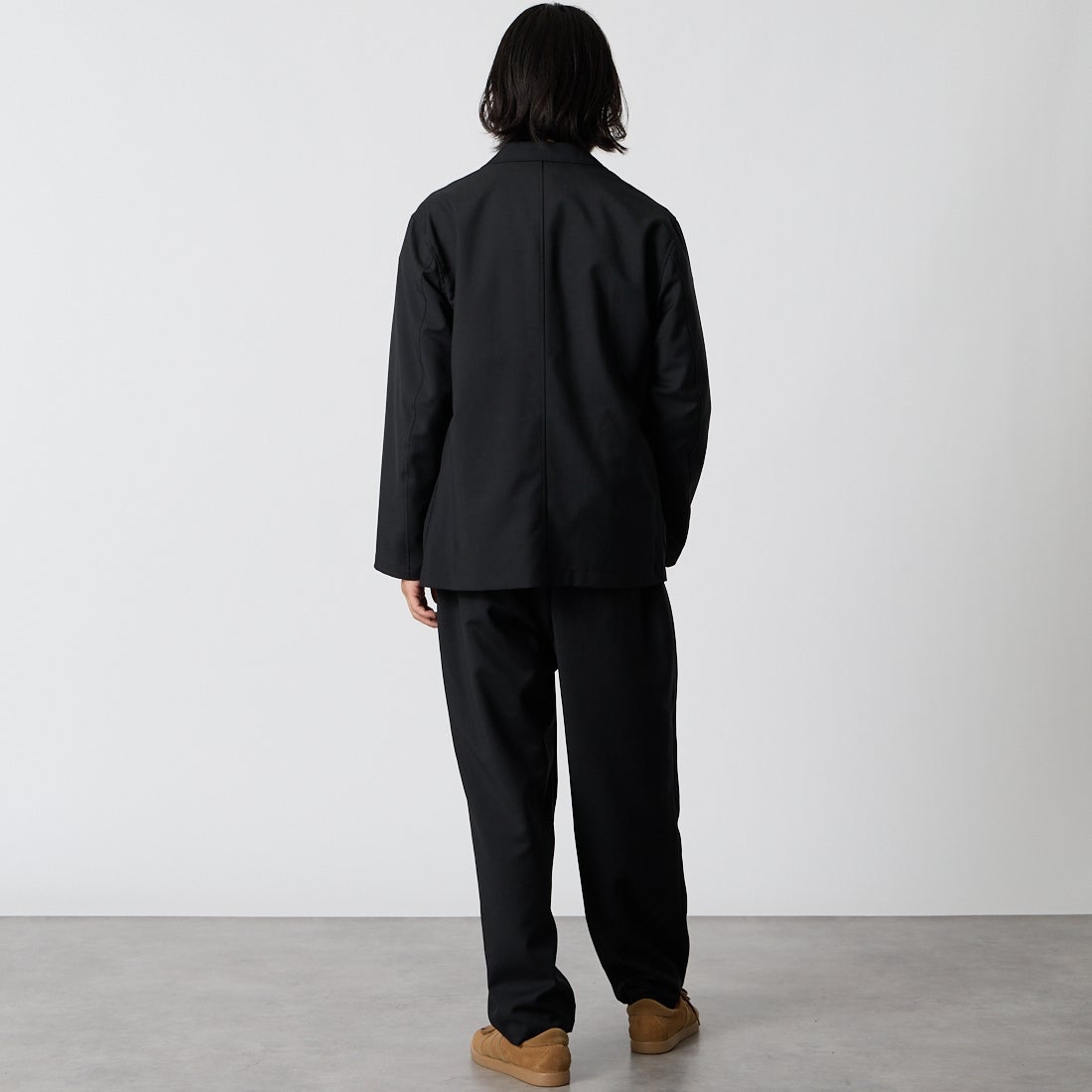 STILL BY HAND [スティルバイハンド] リラックス 2プリーツパンツ [PT01263] INK BLACK &&モデル身長：175cm 着用サイズ：46&&