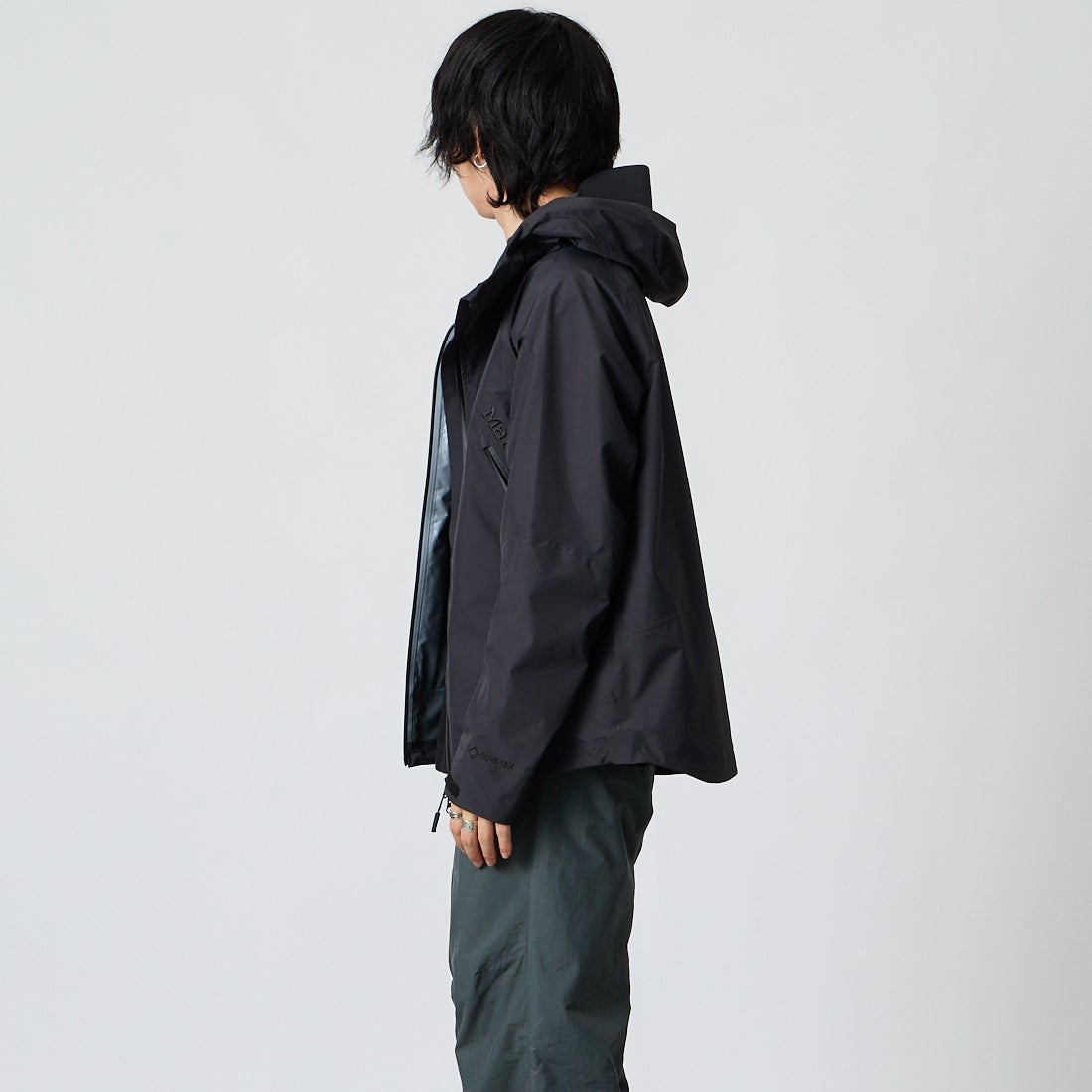 Marmot [マーモット] ゴアテックス フレイジャケット [MTSS26MRN001] BLACK &&モデル身長：177cm 着用サイズ：M&&