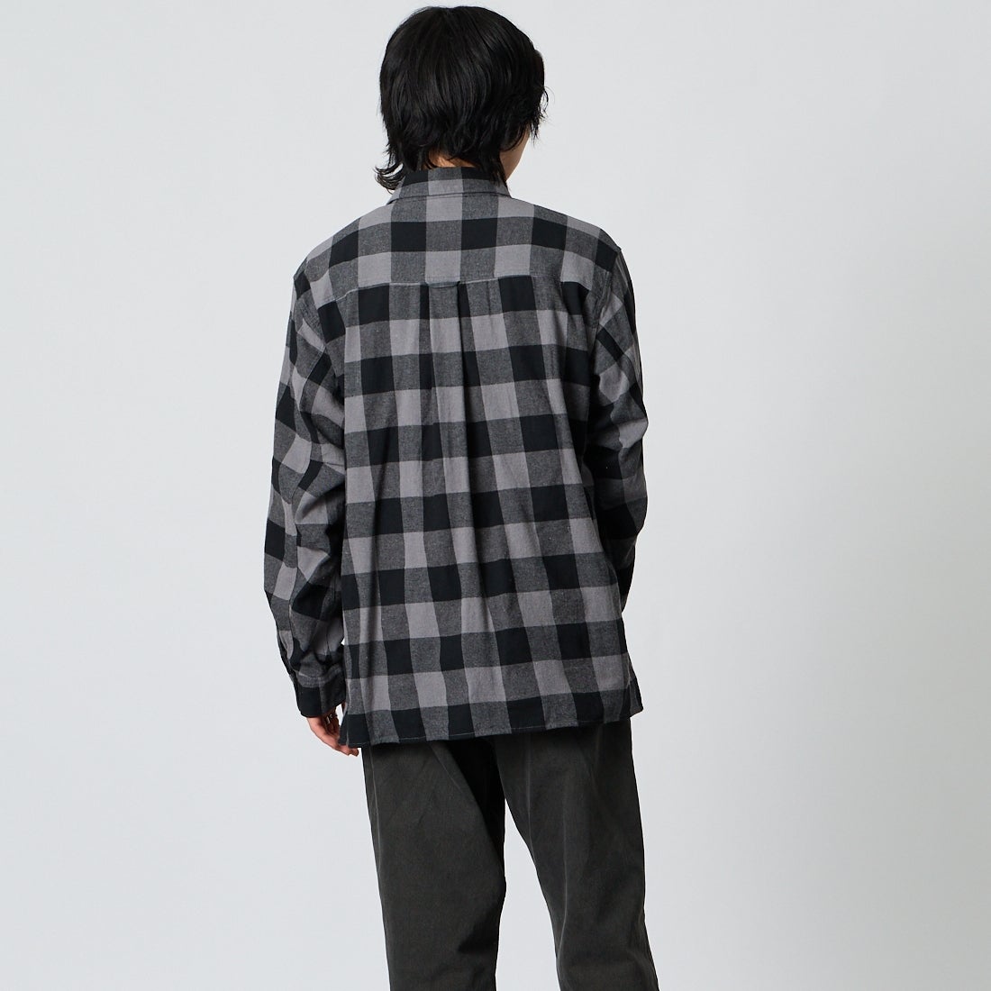 NANGA [ナンガ] バッファローチェック ダブルポケットシャツ [N2620-1I060A] BLK &&モデル身長：177cm 着用サイズ：M&&