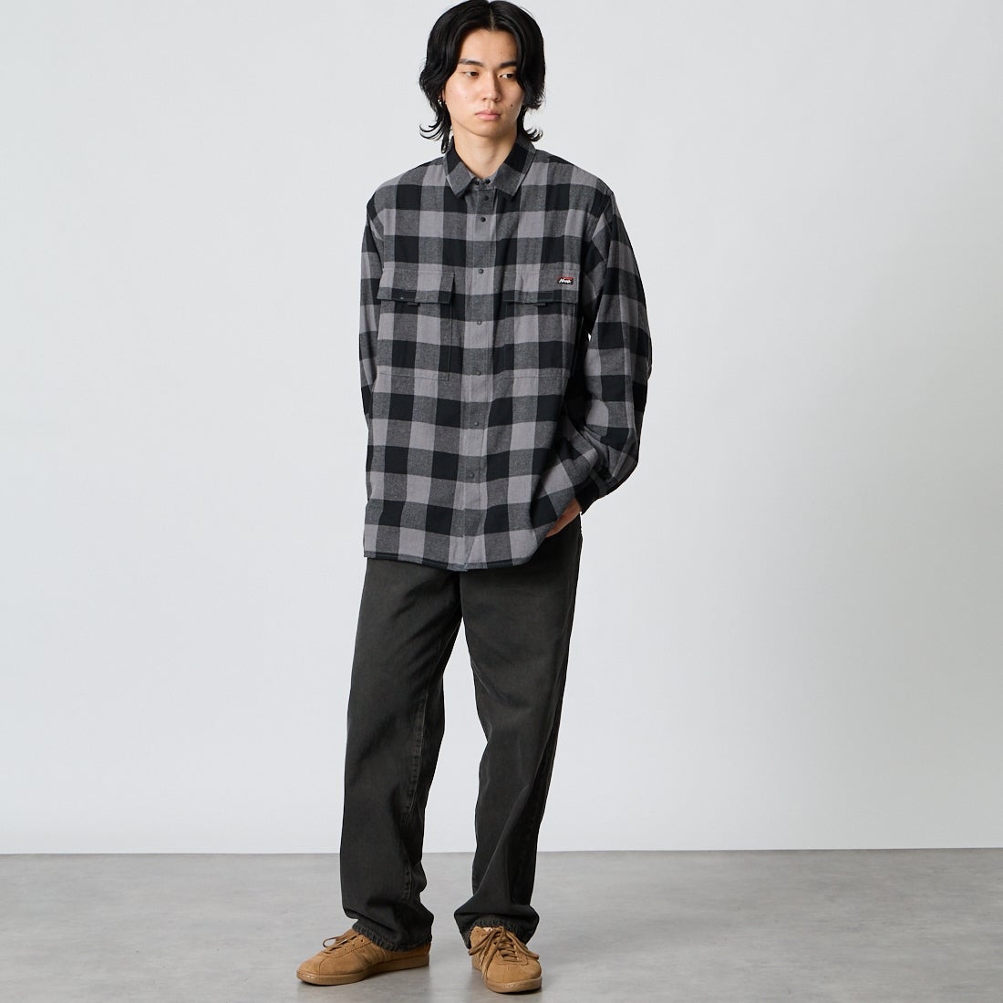 NANGA [ナンガ] バッファローチェック ダブルポケットシャツ [N2620-1I060A] BLK &&モデル身長：177cm 着用サイズ：M&&