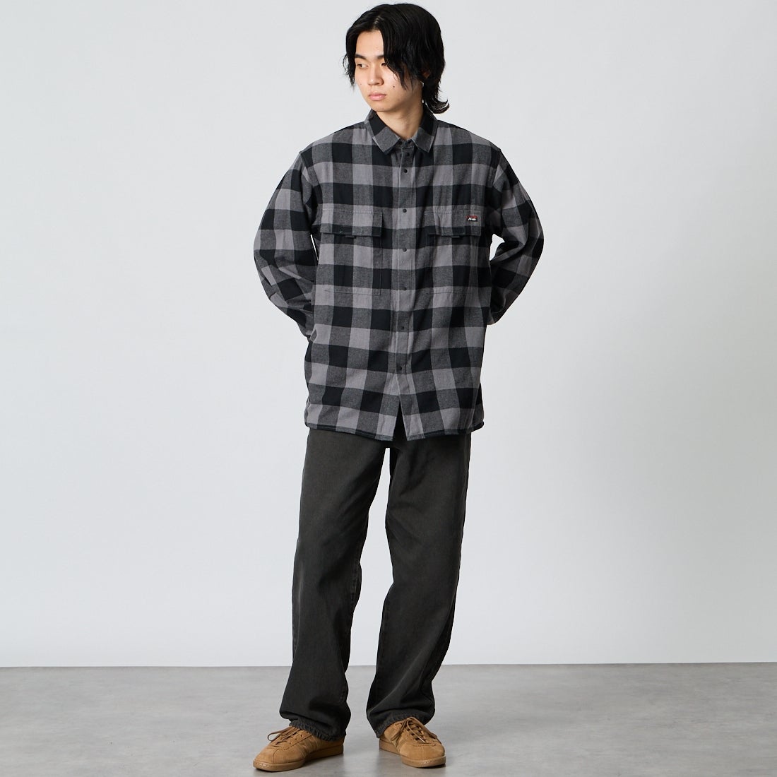 NANGA [ナンガ] バッファローチェック ダブルポケットシャツ [N2620-1I060A] BLK &&モデル身長：177cm 着用サイズ：M&&