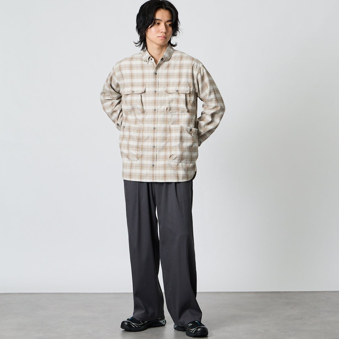 NANGA [ナンガ] グリッドタータン キャンプシャツ [N2620-1I059A] BEG &&モデル身長：177cm 着用サイズ：M&&