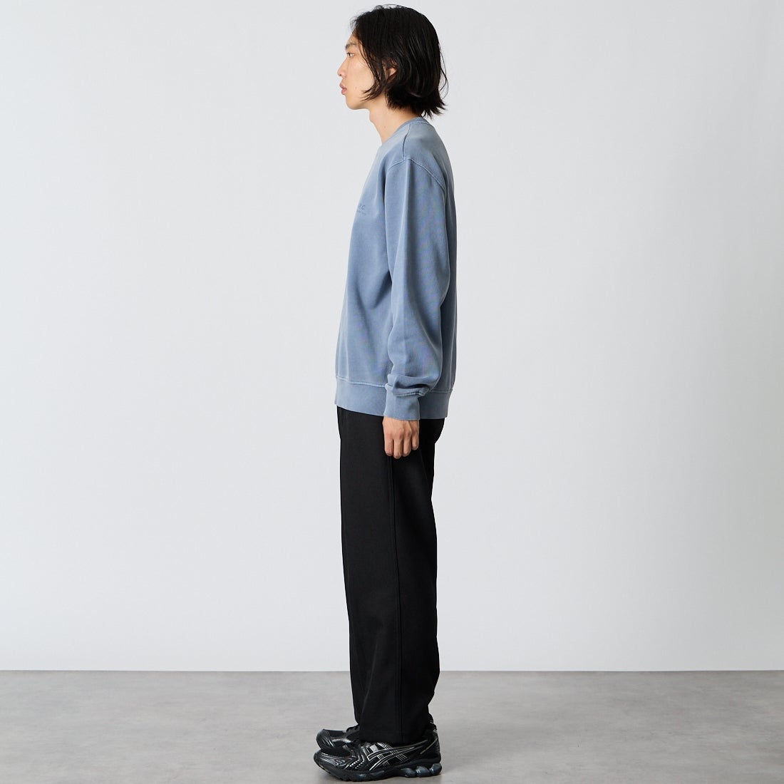 A.P.C. [アー・ペー・セー] Fernando スウェットシャツ [SWEATSHIRT-FERNANDO] 35 BLUE GR &&モデル身長：175cm 着用サイズ：M&&