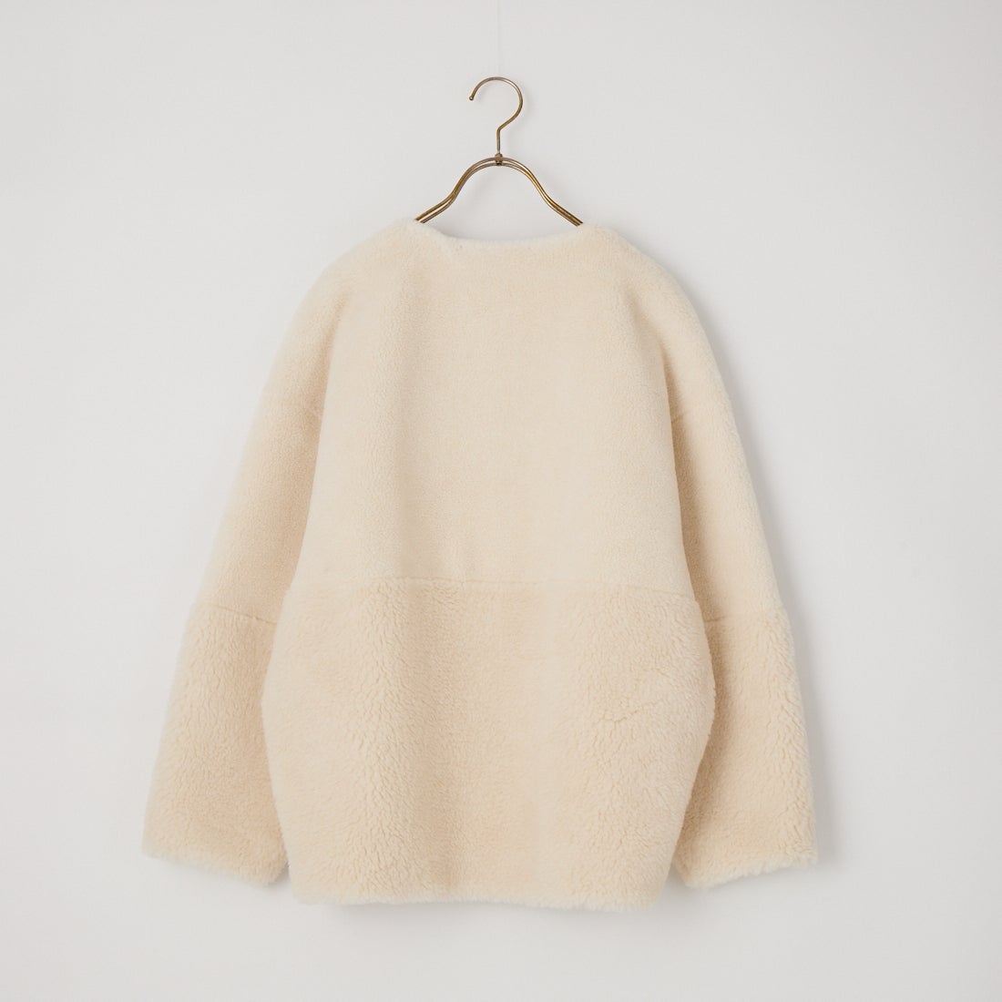 MICA&DEAL [マイカアンドディール] リバーシブルノーカラーボアコート [0126407320] OFF WHITE