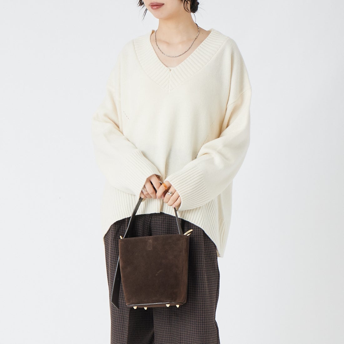USINE [ユジーヌ] Vネックウールニット [11269844]ｵﾌ &&モデル身長：162cm 着用サイズ：F&&