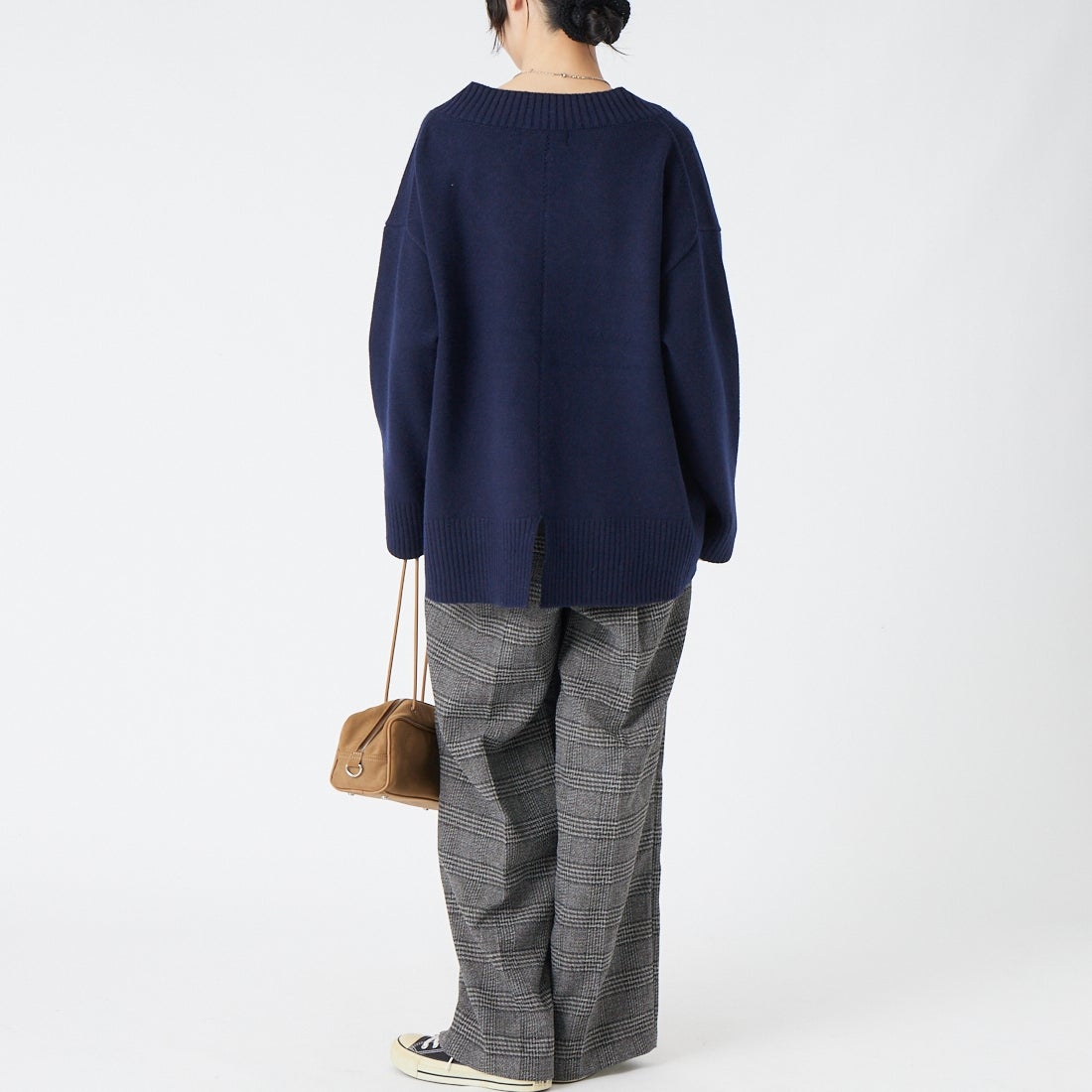 USINE [ユジーヌ] Vネックウールニット [11269844]ﾈｲﾋﾞｰ &&モデル身長：162cm 着用サイズ：F&&