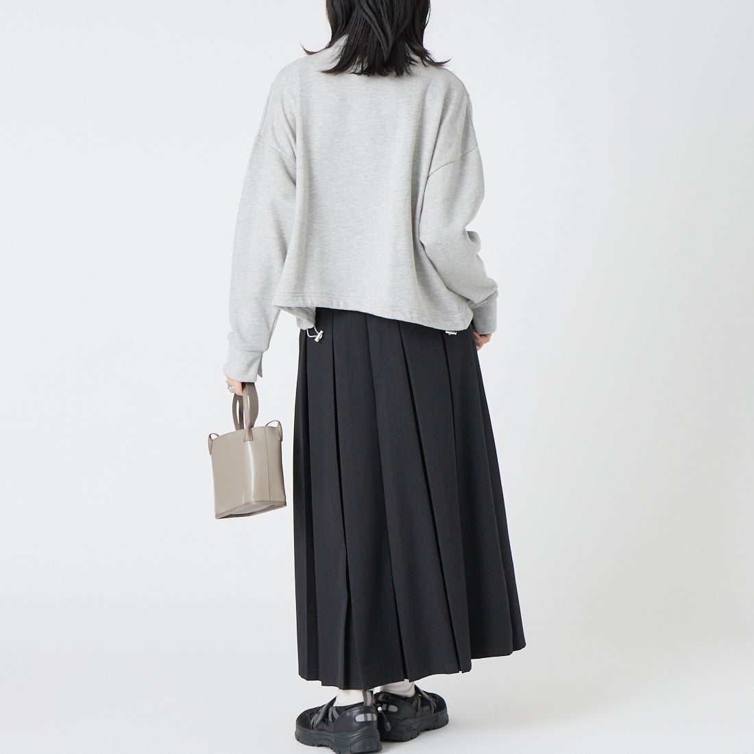 Jf Ready Made [ジェイエフレディメイド] 裏毛ジップブルゾン [3206101] 821 ﾓｸｸﾞﾚｰ &&モデル身長：162cm 着用サイズ：F&&