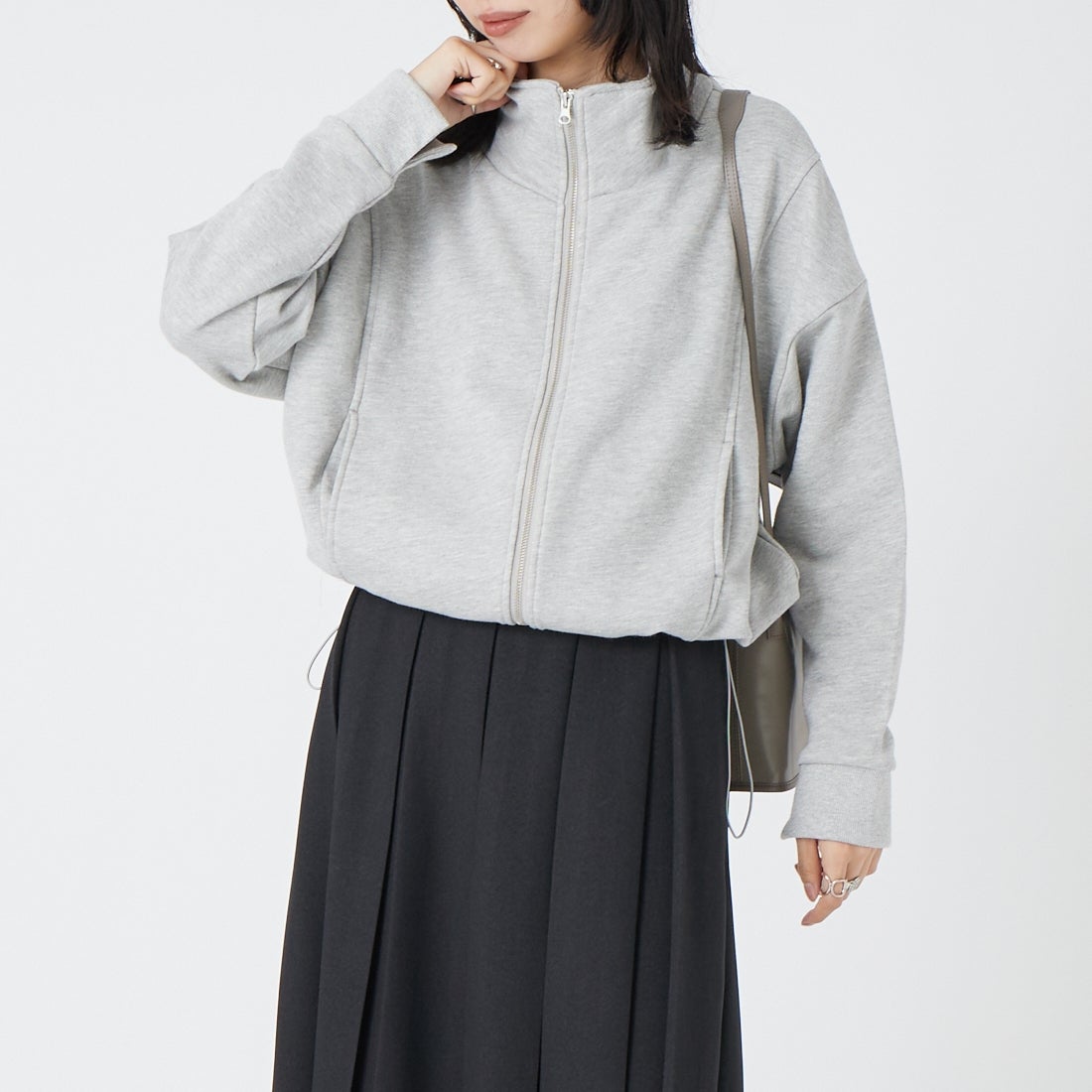 Jf Ready Made [ジェイエフレディメイド] 裏毛ジップブルゾン [3206101] 821 ﾓｸｸﾞﾚｰ &&モデル身長：162cm 着用サイズ：F&&