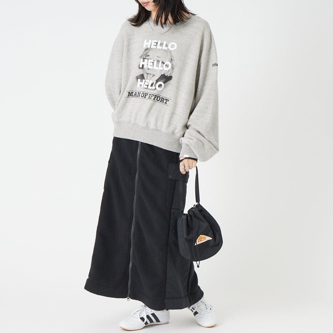 Oblada [オブラダ] HELLO クルーネックスウェット [S2510CU17] GRAY &&モデル身長：162cm 着用サイズ：F&&