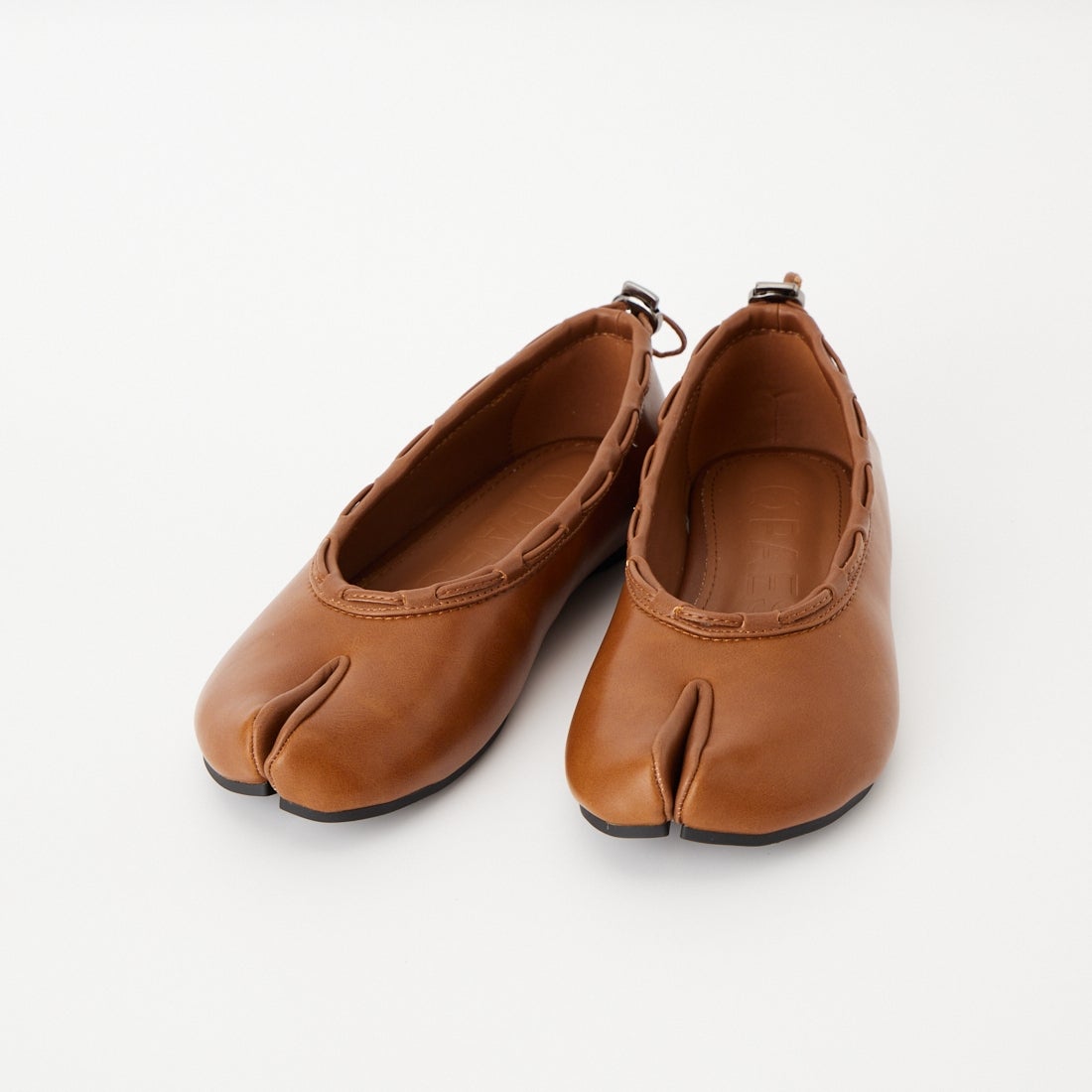 PAES [ペイズ] レザーストリングフラットシューズ [LEATHER-STRING-FLAT] BROWN